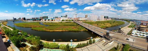 Charming Grassland Photo Series: The Mother River Beckons.  (PRNewsFoto/City Channel of CRI Online)
