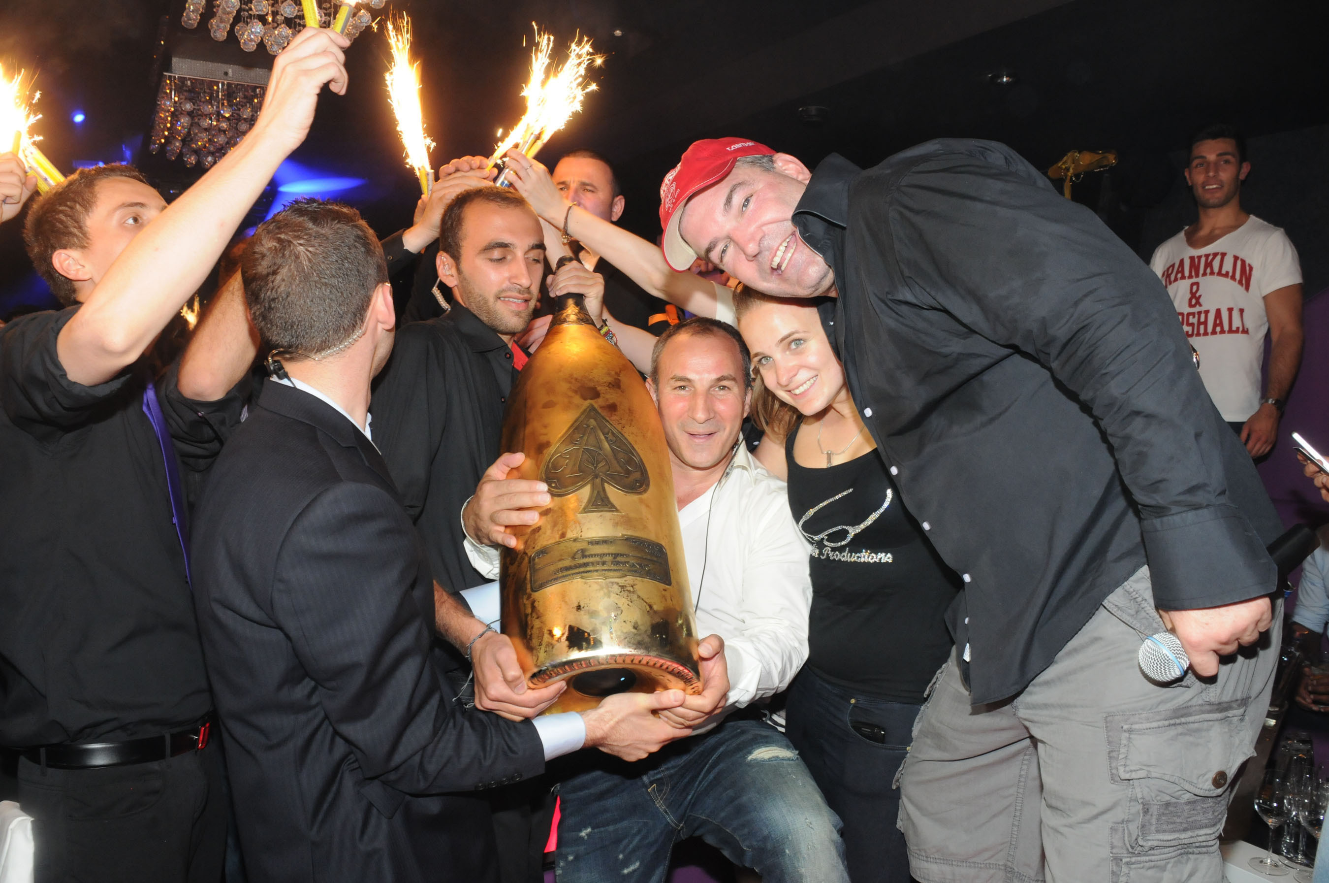 Magnum bottle of Ace of Spades Gold champagne - Picture of Dalla