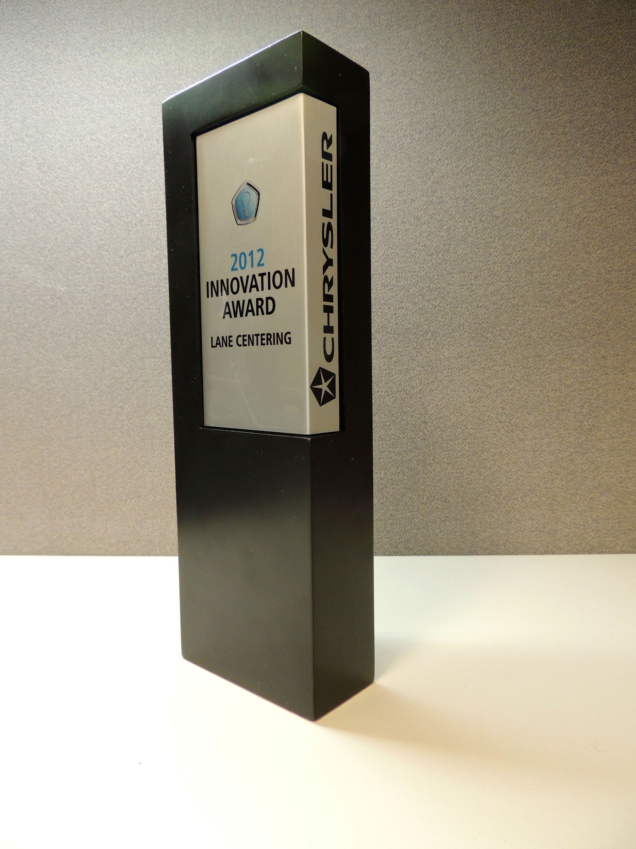TRW Earns Chrysler Innovation Award Recognition For Lane Centering Assist