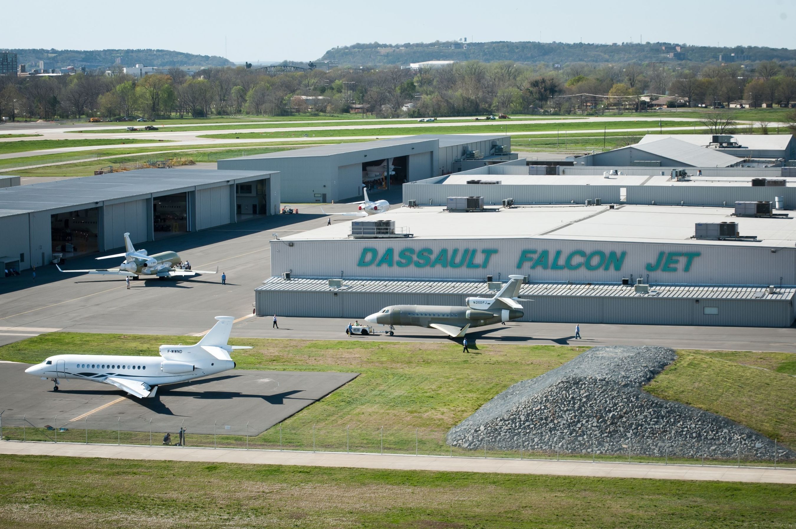 Dassault Falcon completion center in Little Rock, Arkansas (PRNewsFoto/Dassault Falcon)