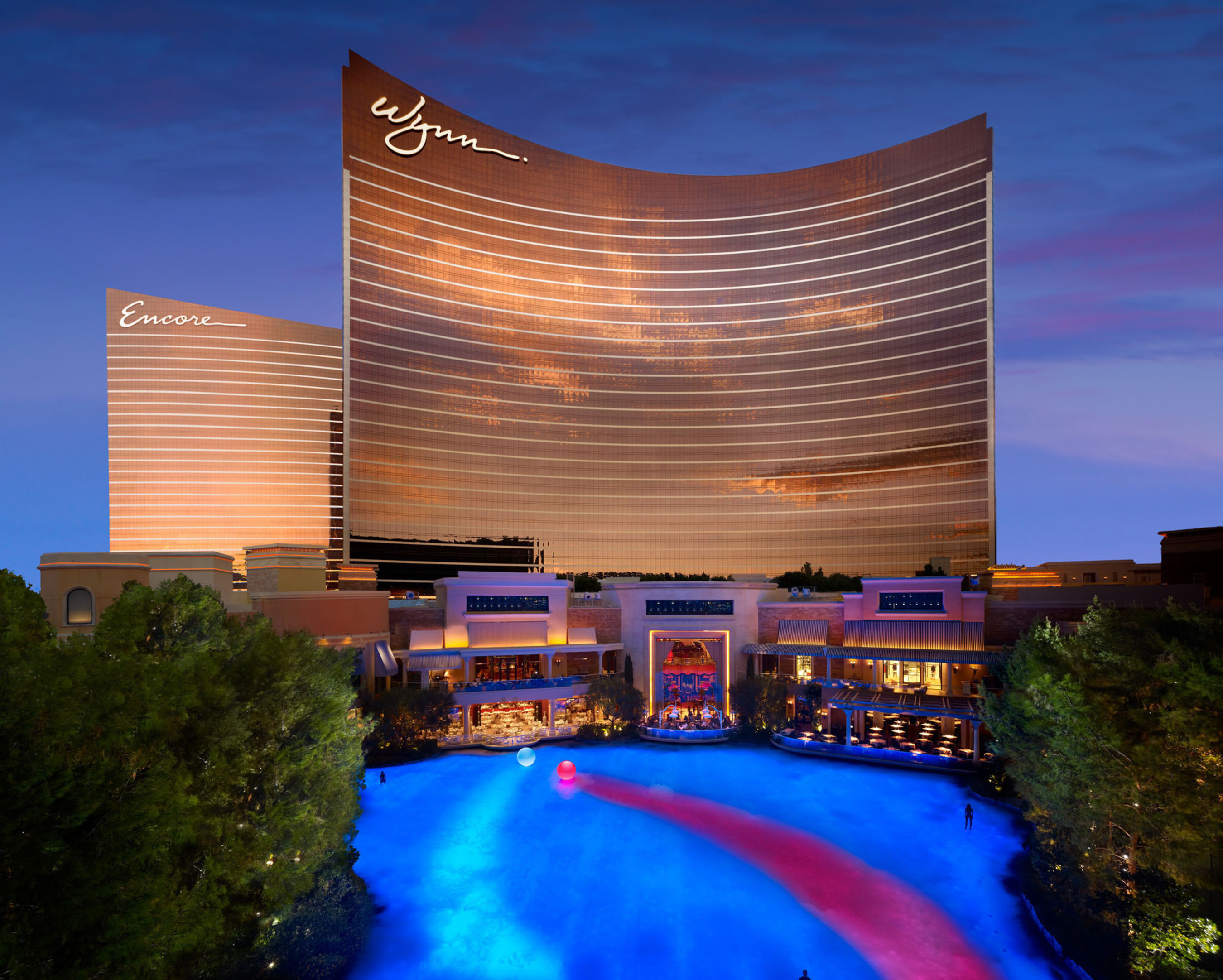 Conde Nast Traveler Readers Name Wynn Las Vegas and Encore the Number One Resort in Las Vegas for the Second Consecutive Year. (PRNewsFoto/Wynn Las Vegas) (PRNewsFoto/WYNN LAS VEGAS)