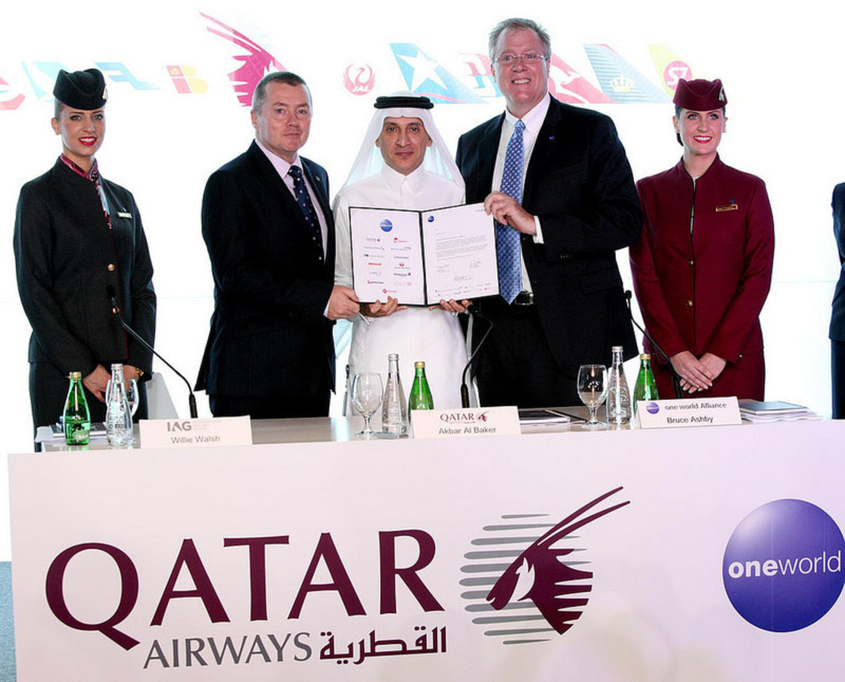 QATAR AIRWAYS JOINS ONEWORLD. (PRNewsFoto/Qatar Airways) (PRNewsFoto/QATAR AIRWAYS)