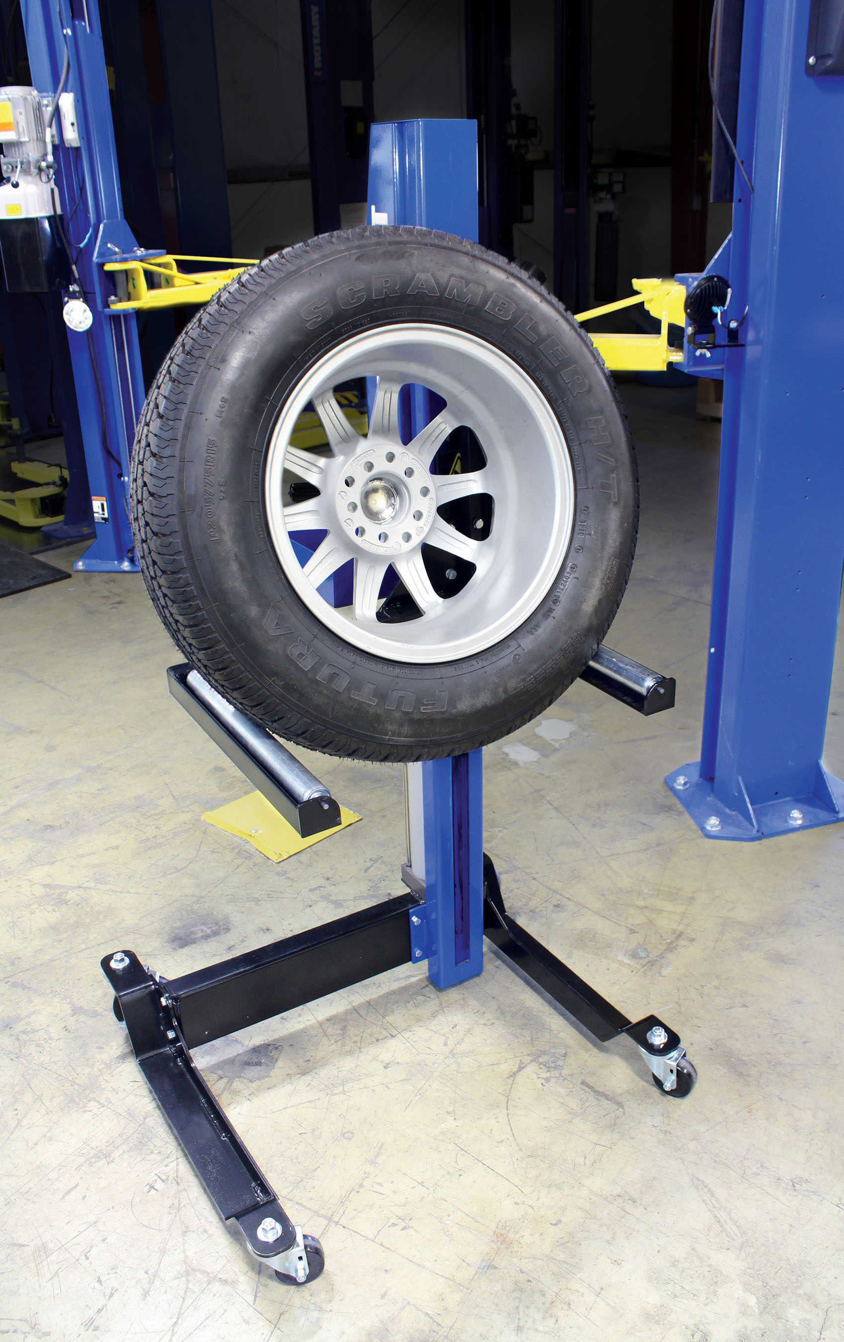 Protect your shop from expensive ceramic disc brake replacement liability with the new MW-200 Mobile Wheel Lift from Rotary Lift. The air-powered MW-200 allows technicians to remove and install wheels correctly and easily to prevent the fragile rotors from being chipped or cracked. Ceramic composite disc brakes are being offered as factory options on a growing number of performance vehicles, but they are susceptible to accidental chipping and cracking during service. (PRNewsFoto/Rotary Lift) (PRNewsFoto/ROTARY LIFT)