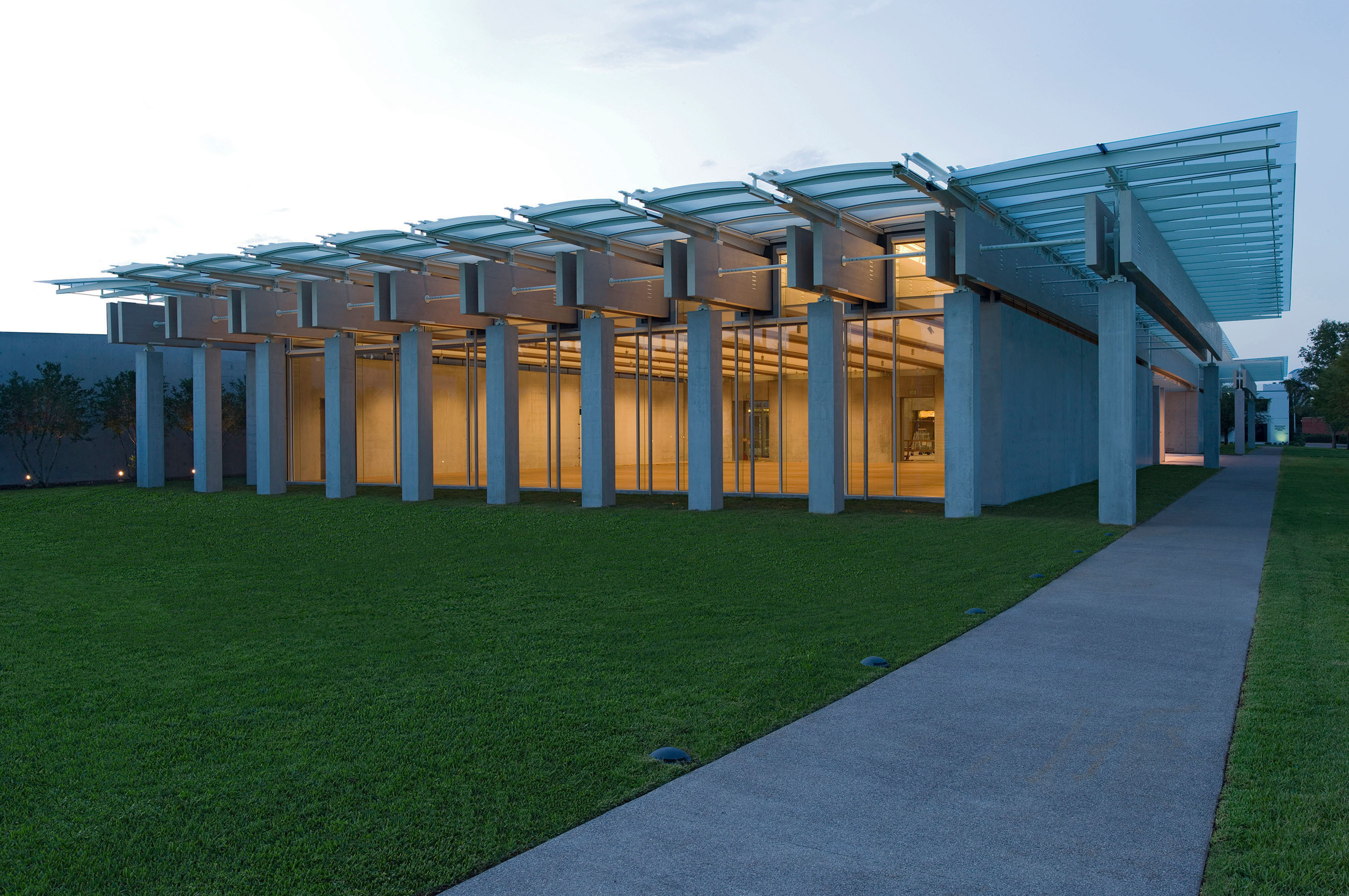 South view, Renzo Piano Pavilion, September 2013. Kimbell Art Museum, Fort Worth, Texas. Photo by Robert Polidori. (PRNewsFoto/Kimbell Art Museum) (PRNewsFoto/KIMBELL ART MUSEUM)