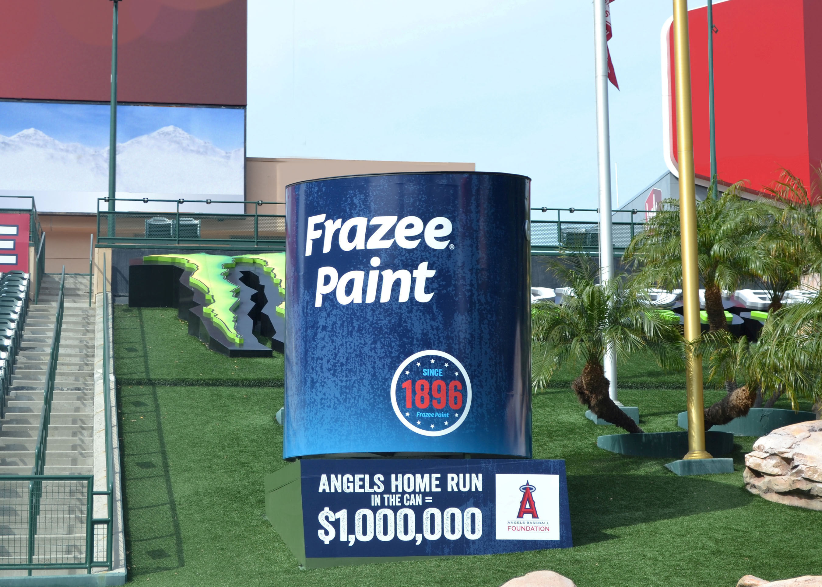 Frazee Paint tosses $1 million home run challenge to Los Angeles Angels to benefit the Angels Baseball Foundation. (PRNewsFoto/Frazee Paint) (PRNewsFoto/FRAZEE PAINT)