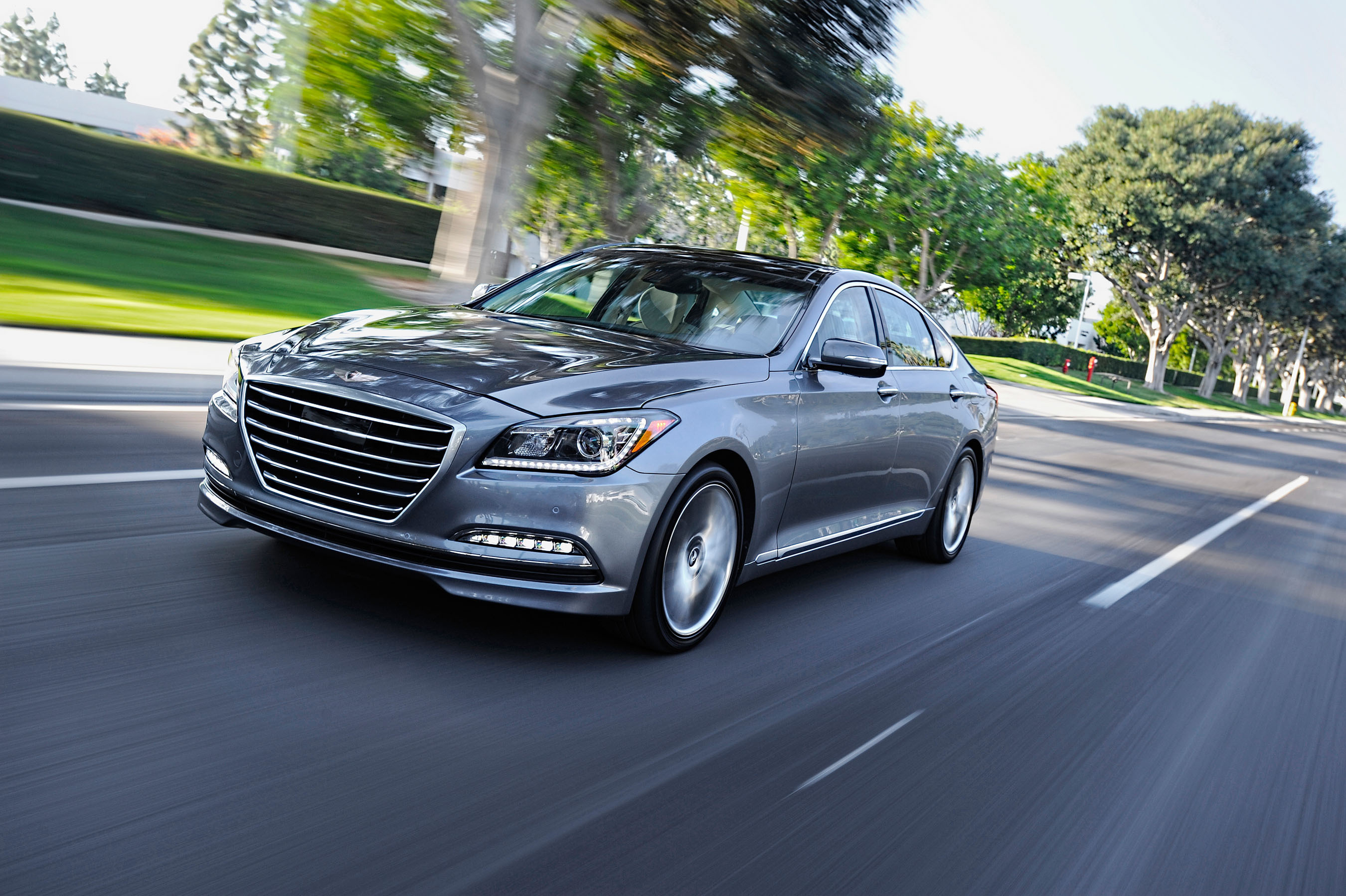 ALL-NEW 2015 HYUNDAI GENESIS DELIVERS GENEROUS PREMIUM CONTENT FOR AN OUTSTANDING VALUE POSITION. (PRNewsFoto/Hyundai Motor America) (PRNewsFoto/HYUNDAI MOTOR AMERICA)