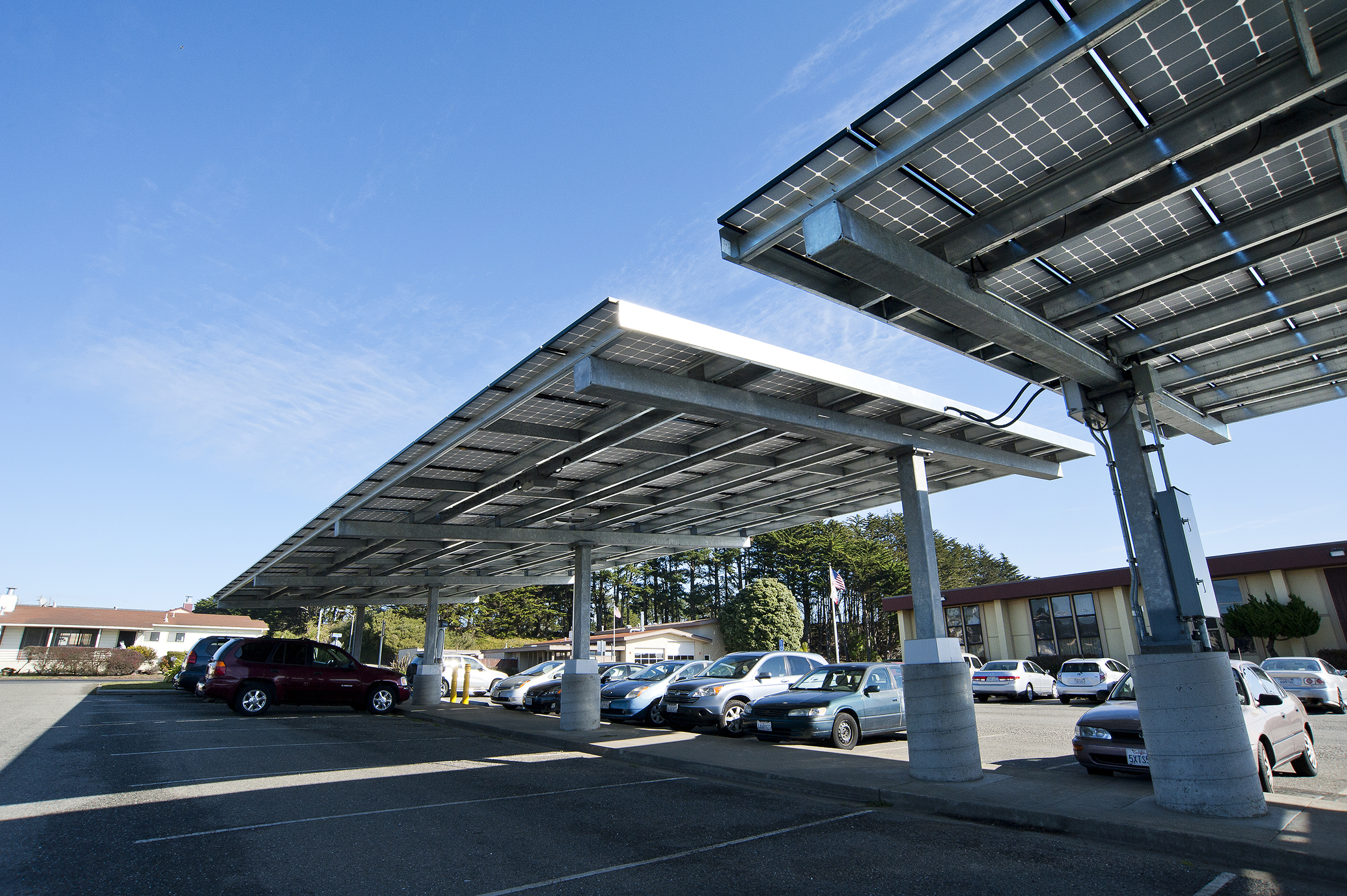 The solar and energy efficiency project includes solar electric generation facilities at 16 district sites, including the district office, shown here.  (PRNewsFoto/Chevron Energy Solutions)