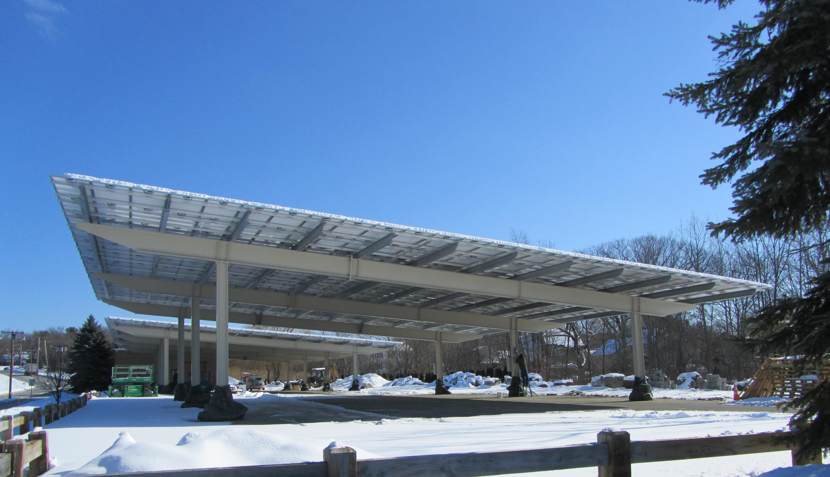 Solaire Generation's first Long Span 360 solar carport was recently installed at Danversport Yacht Club in Danvers, MA. (PRNewsFoto/Solaire Generation)