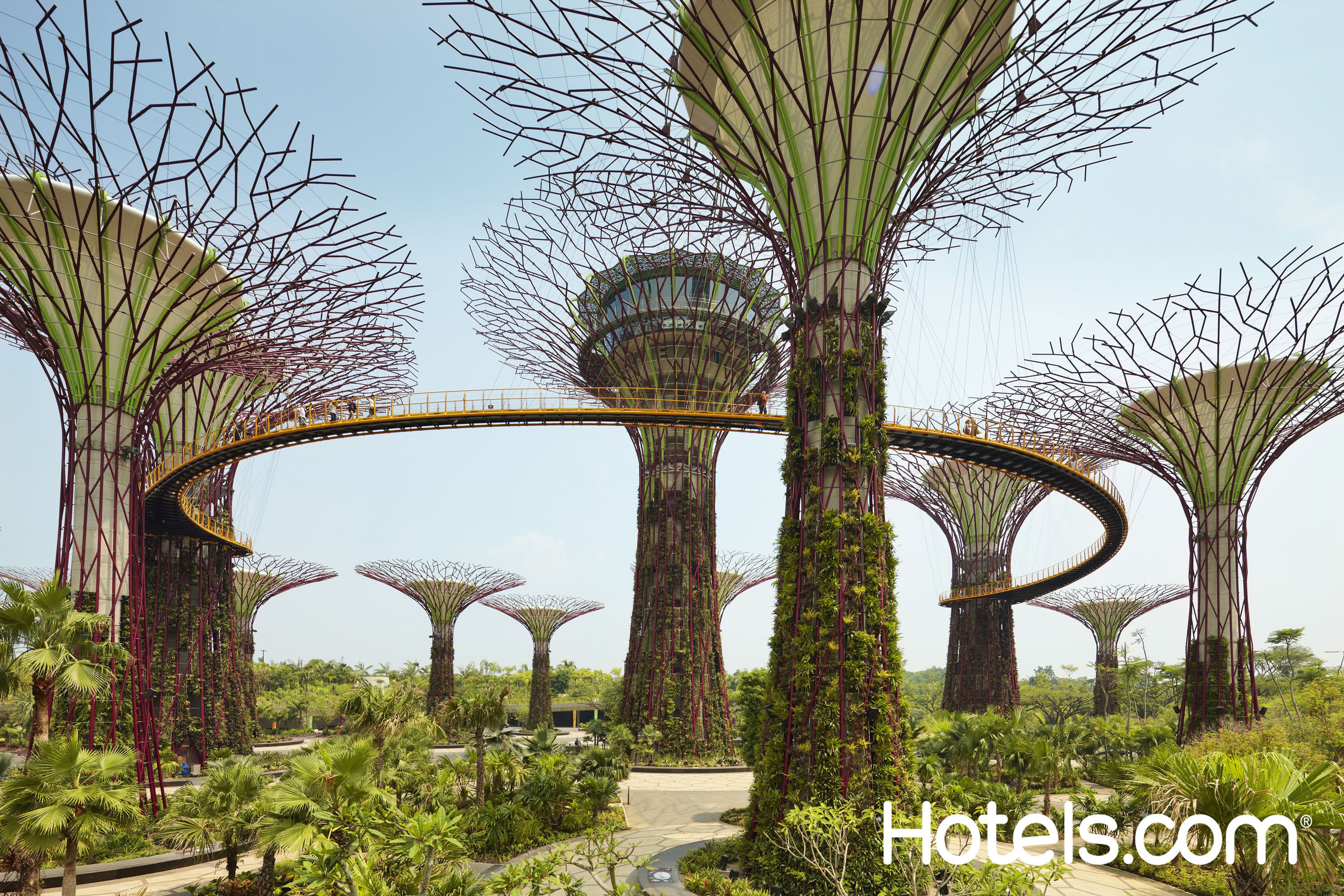 The travel experts at Hotels.com(R) have identified some of the top "green hotels" in cities like Singapore. (PRNewsFoto/Hotels.com)