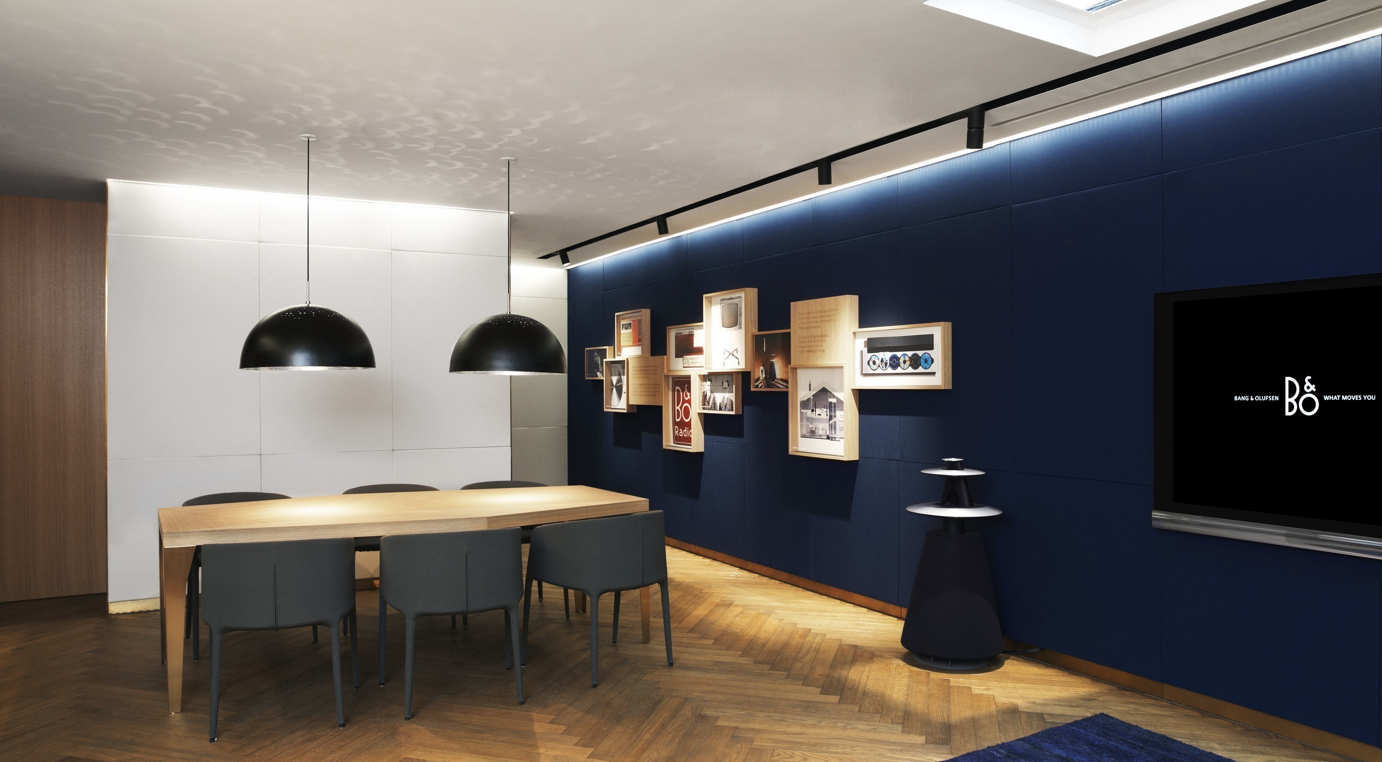 Bang & Olufsen launches next-generation retail concept in North America (PRNewsFoto/Bang & Olufsen) (PRNewsFoto/Bang & Olufsen)
