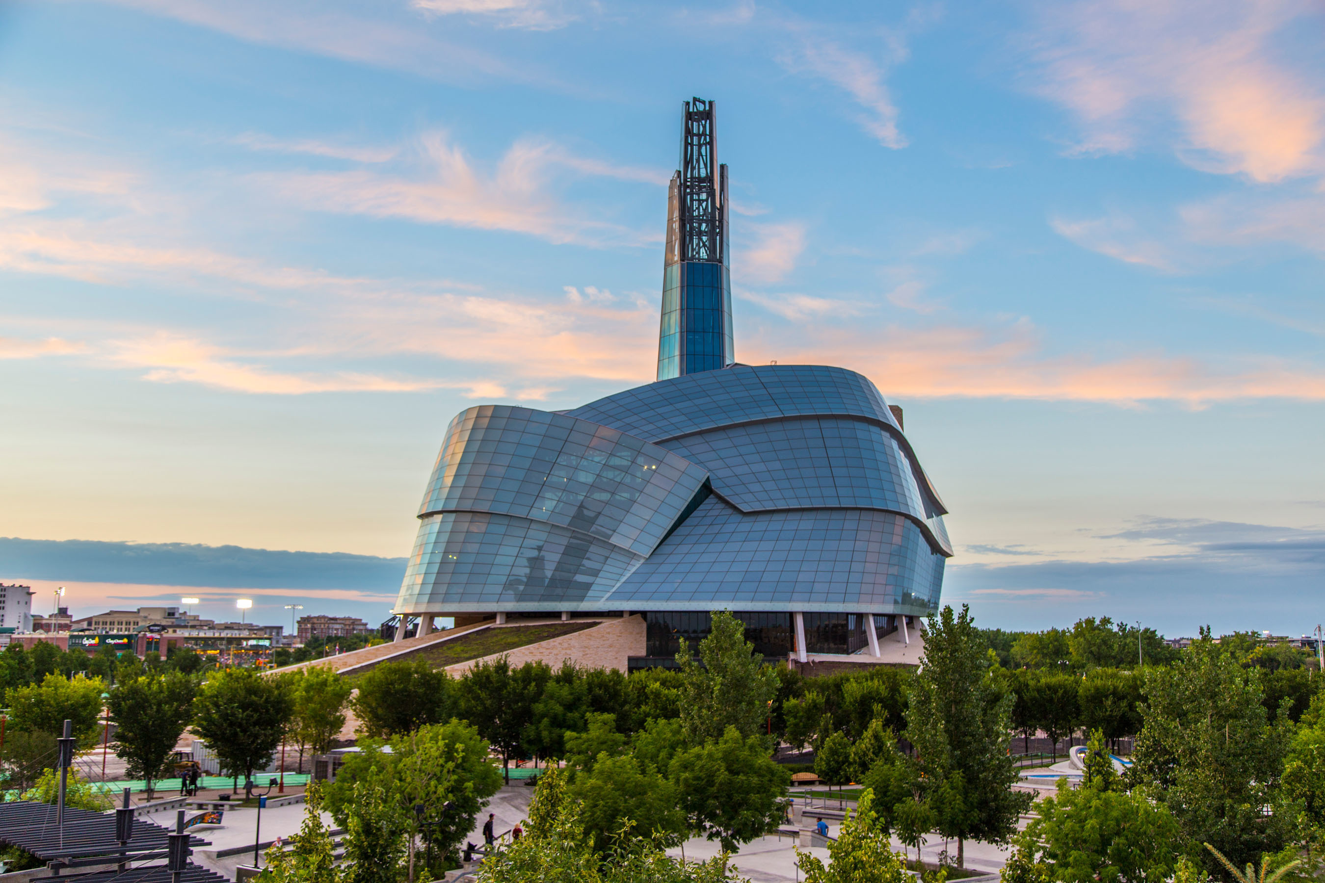 The Canadian Museum for Human Rights is a dramatic addition to the city of Winnipeg, Manitoba, Canada. (PRNewsFoto/PCL Construction)
