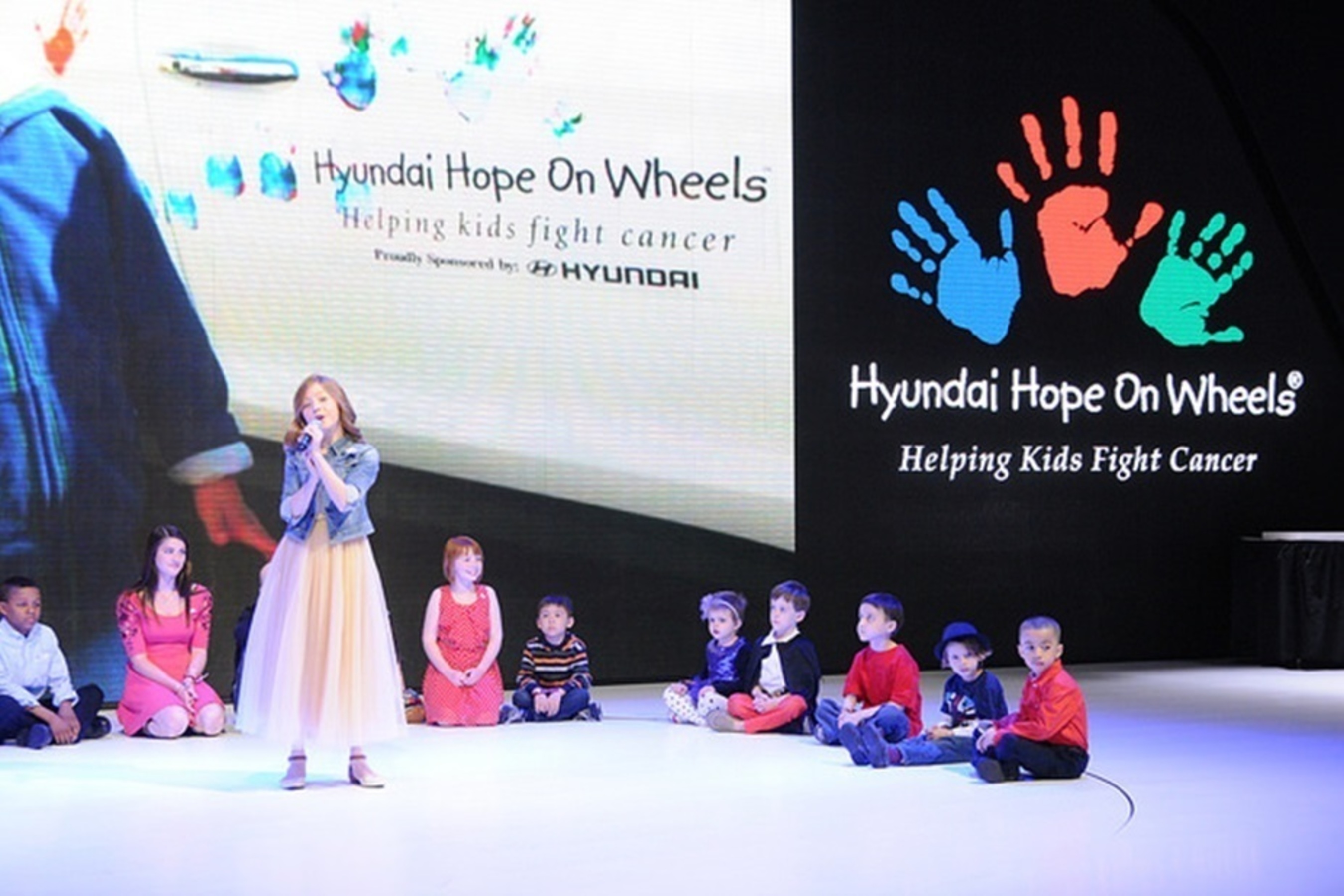 Lexi Walker performs at Hope On Wheels launch presentation (PRNewsFoto/Hyundai Hope On Wheels)