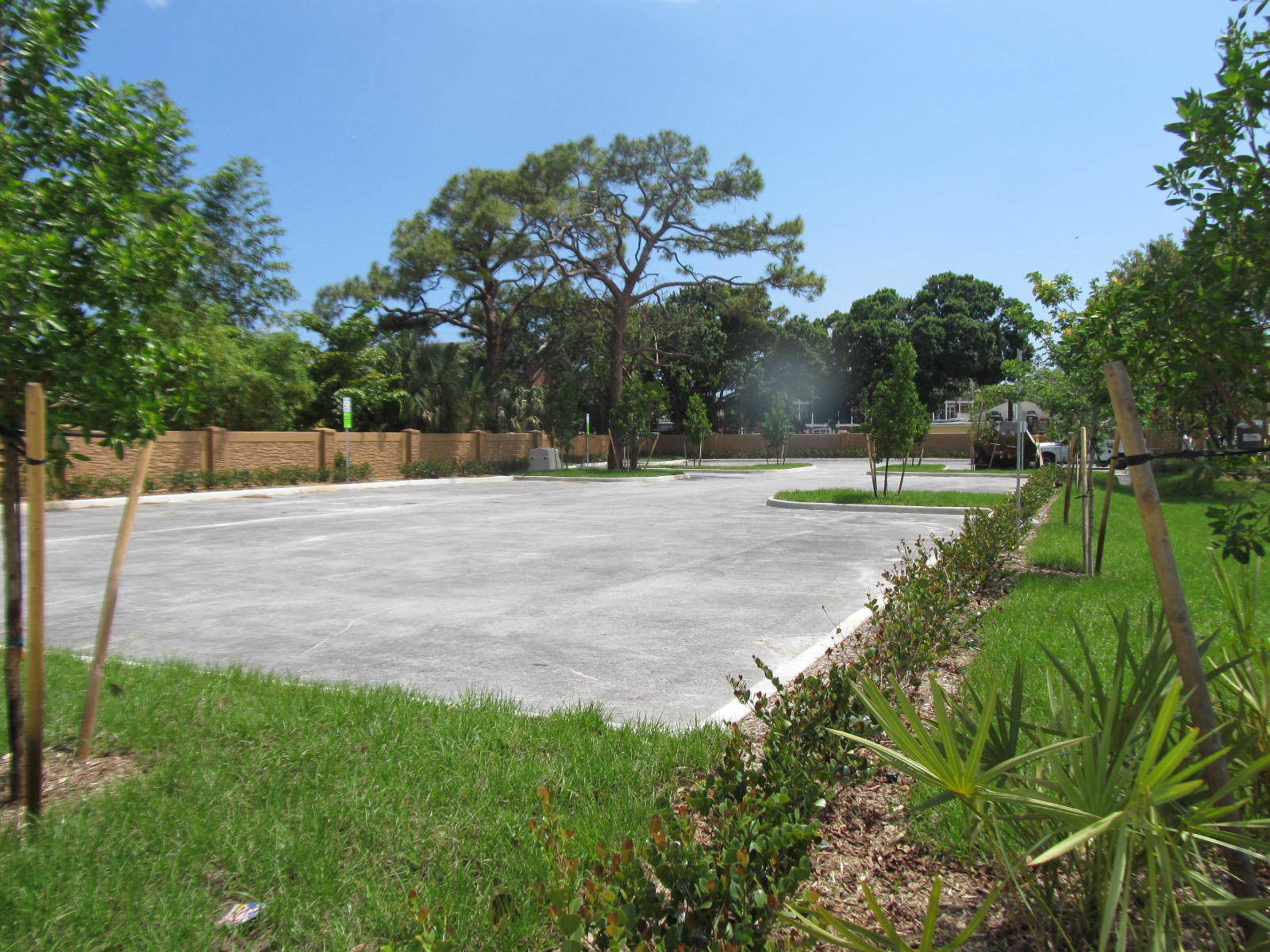 The City of Wilton Manors Unveils New 42-space Parking Lot (PRNewsFoto/City of Wilton Manors)