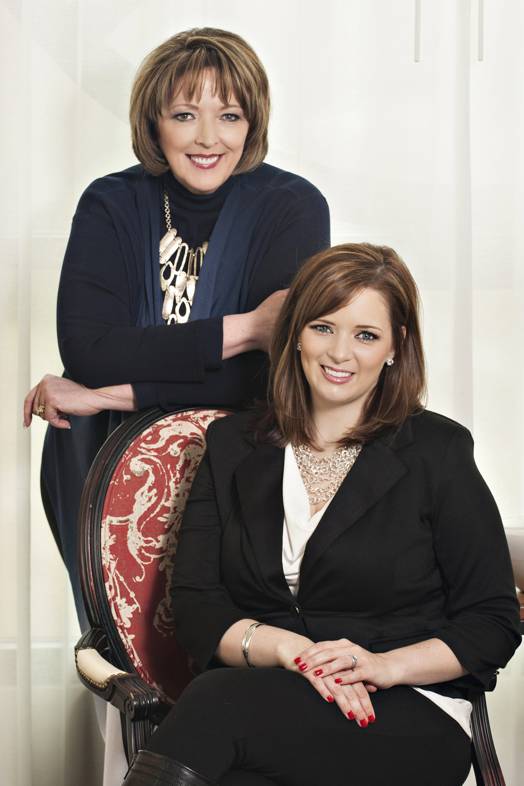 Gail Doby (standing) and Erin Weir (sitting) (PRNewsFoto/Design Success University)