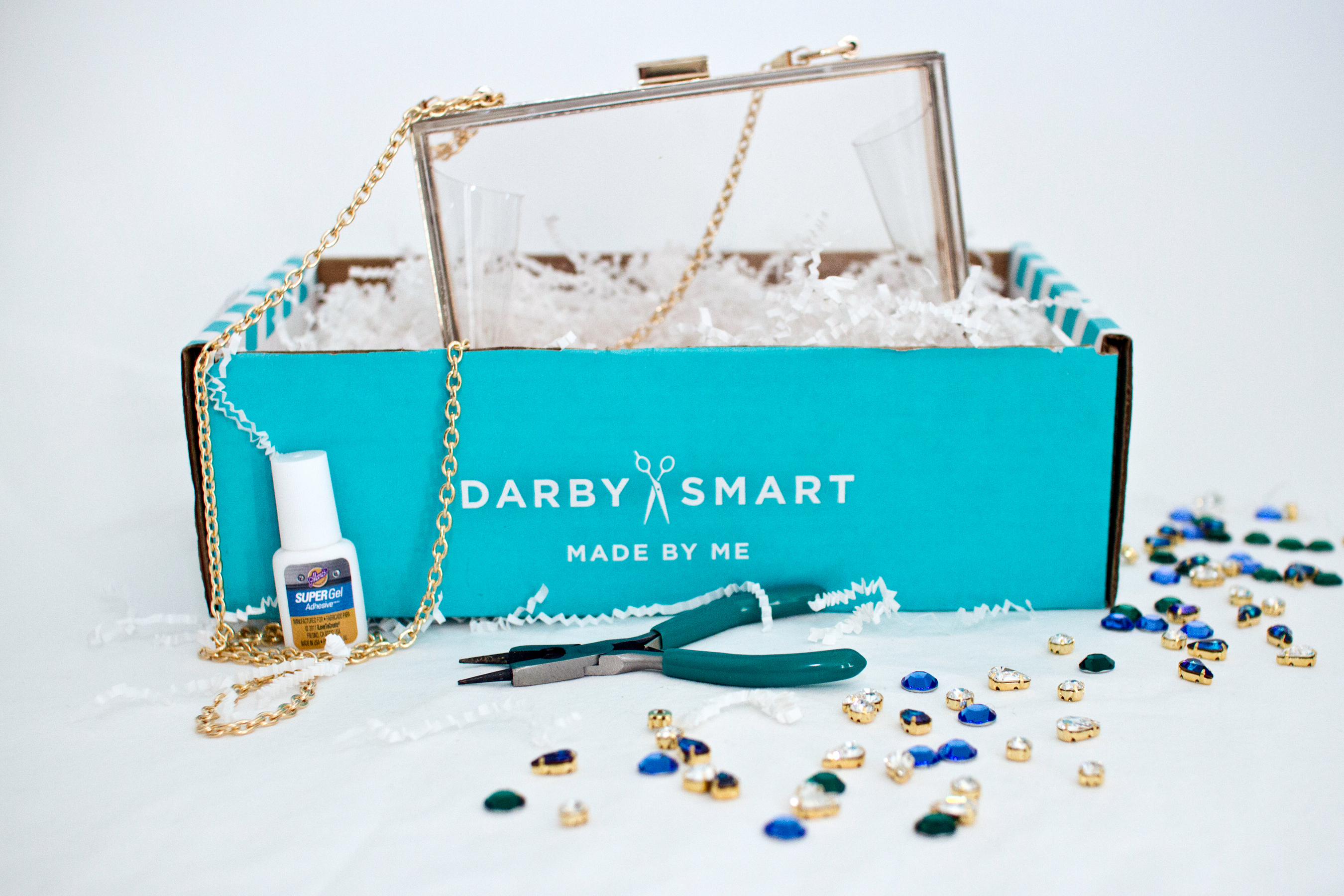 Need a DIY Project?  Darby Smart sends you chic materials and simple instructions, and you get to create stylish DIY projects based on the latest design trends.  Go to http://www.darbysmart.com. (PRNewsFoto/Darby Smart)