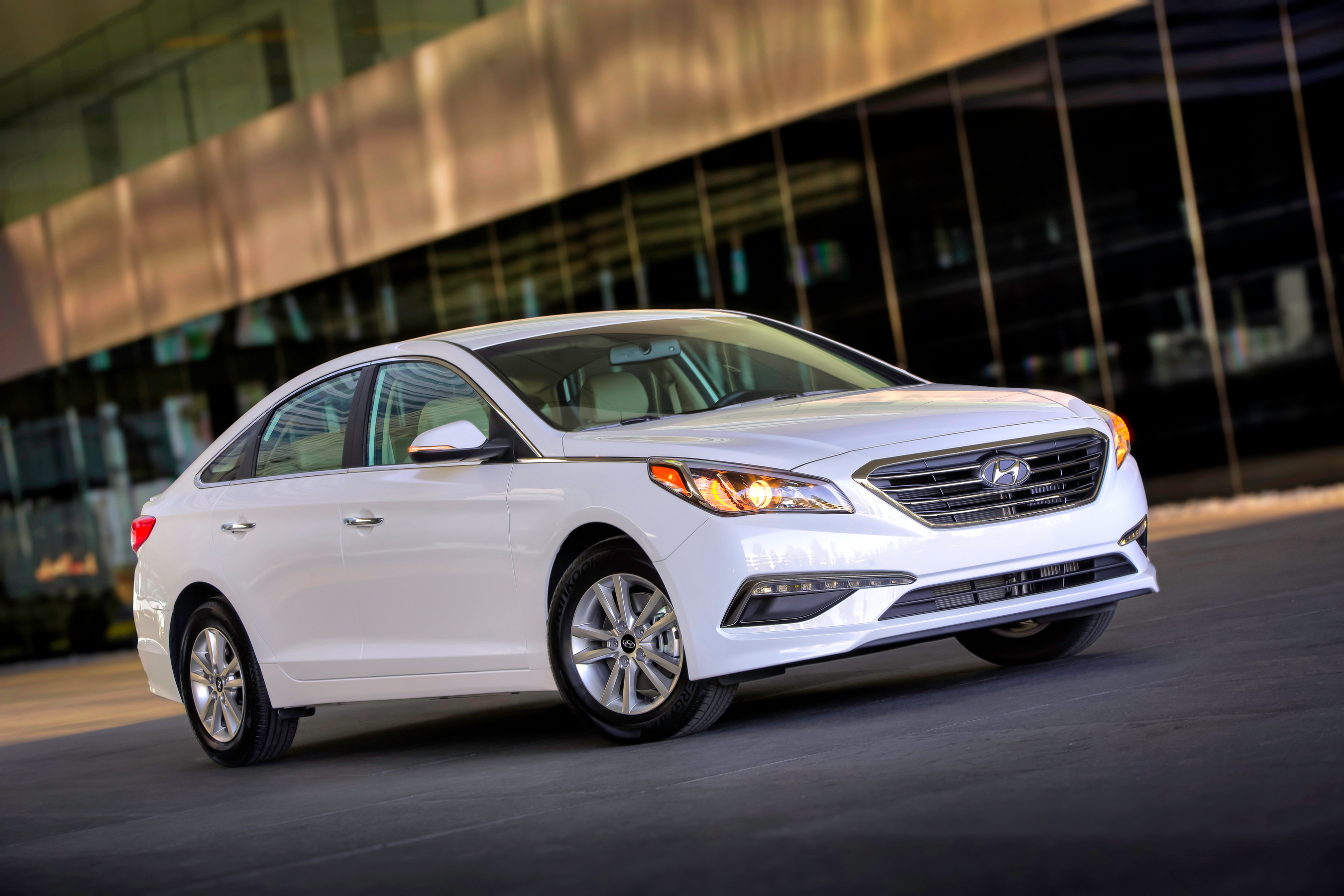 2015 Sonata Eco Delivers Estimated 32 MPG Combined Fuel Economy And Premium Driving Experience