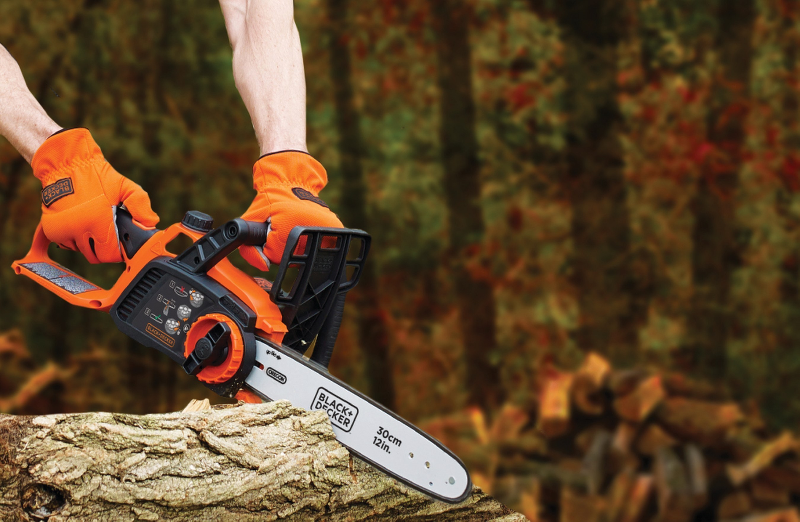 BLACK DECKER's new cordless and corded chainsaws are perfect choices when preparing for fall storms and winter weather. Trimming branches and loose limbs is a critical part of preparing for and cleaning up from storms. Cordless outdoor tools like BLACK DECKER's new 40V MAX* and 20V MAX* Lithium Ion Chainsaws offer convenience and maneuverability with the needed power for cutting through both dry wood and live logs. Corded outdoor tools like BLACK DECKER's 15A Corded Chainsaw, 12A Corded Chainsaw, and 6.5A Corded Pole Saw are also powerful, lightweight, and limit fatigue during extended use.