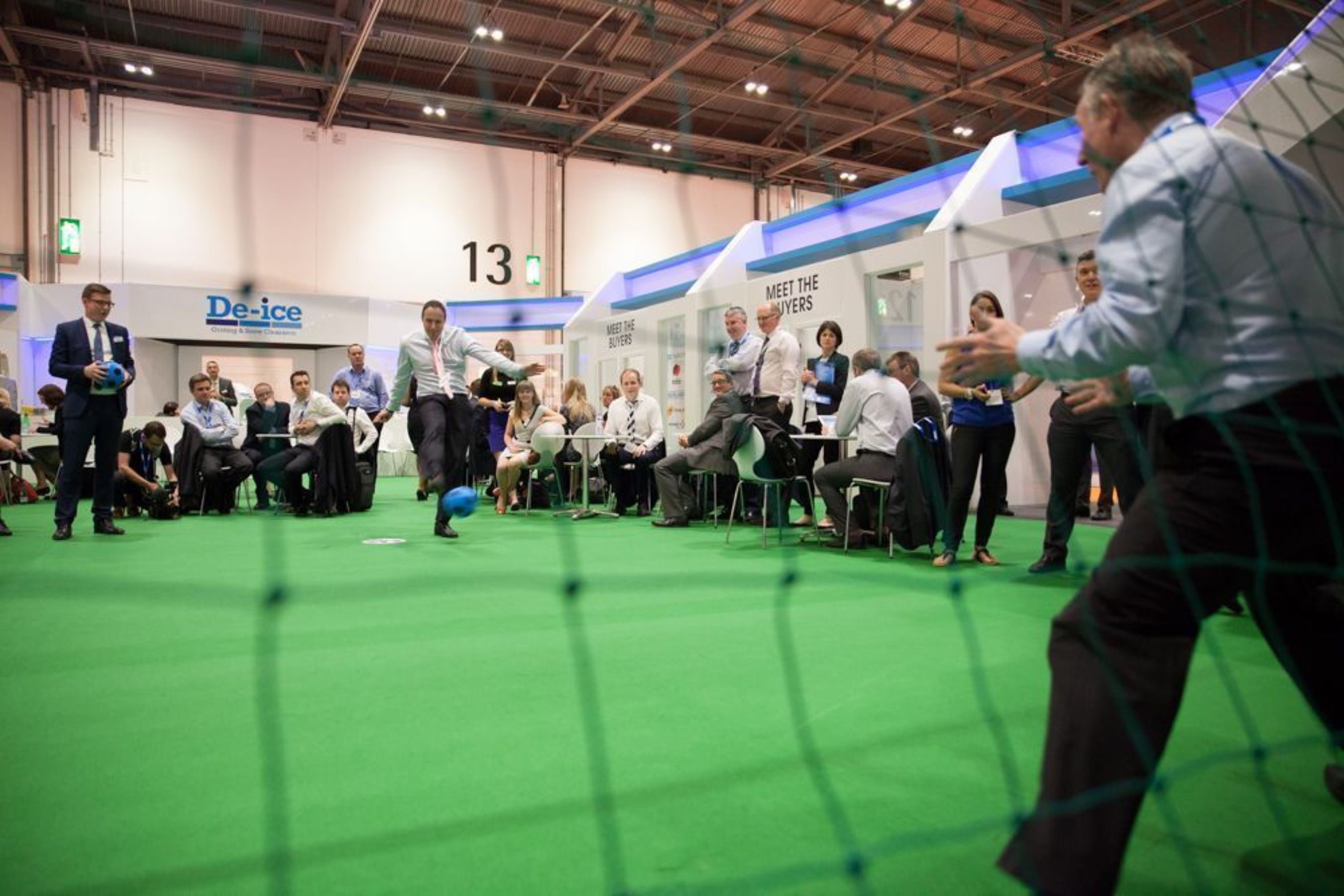 The De-ice Arena at Facilities Show was a hub of networking during the 3 days of the exhibition in June 2014. (PRNewsFoto/UBM Live)
