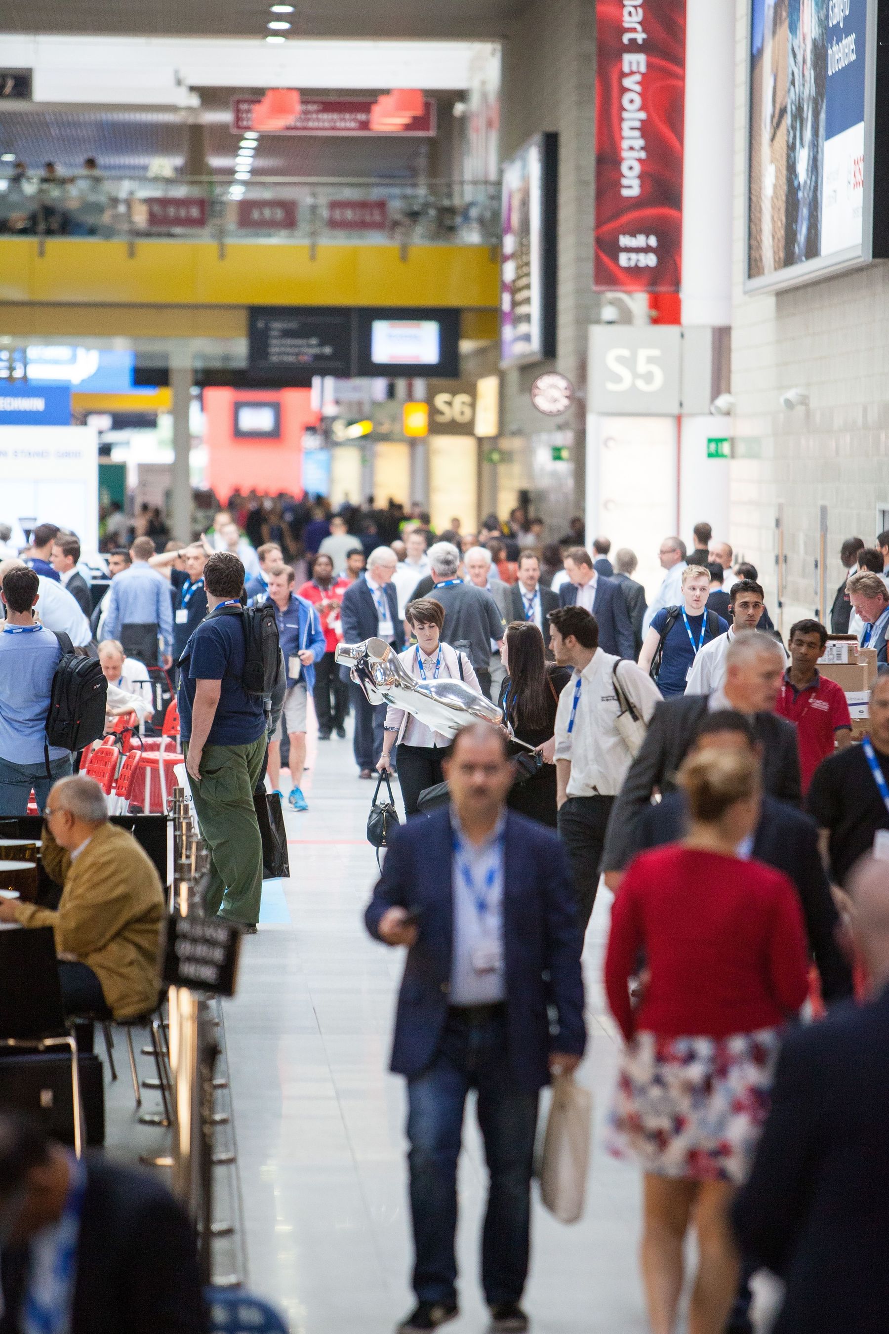 Over 10,000 people attended Facilities Show 2014 at London ExCeL. Organisers say plans for 2015 are fast gaining momentum. (PRNewsFoto/UBM Live)