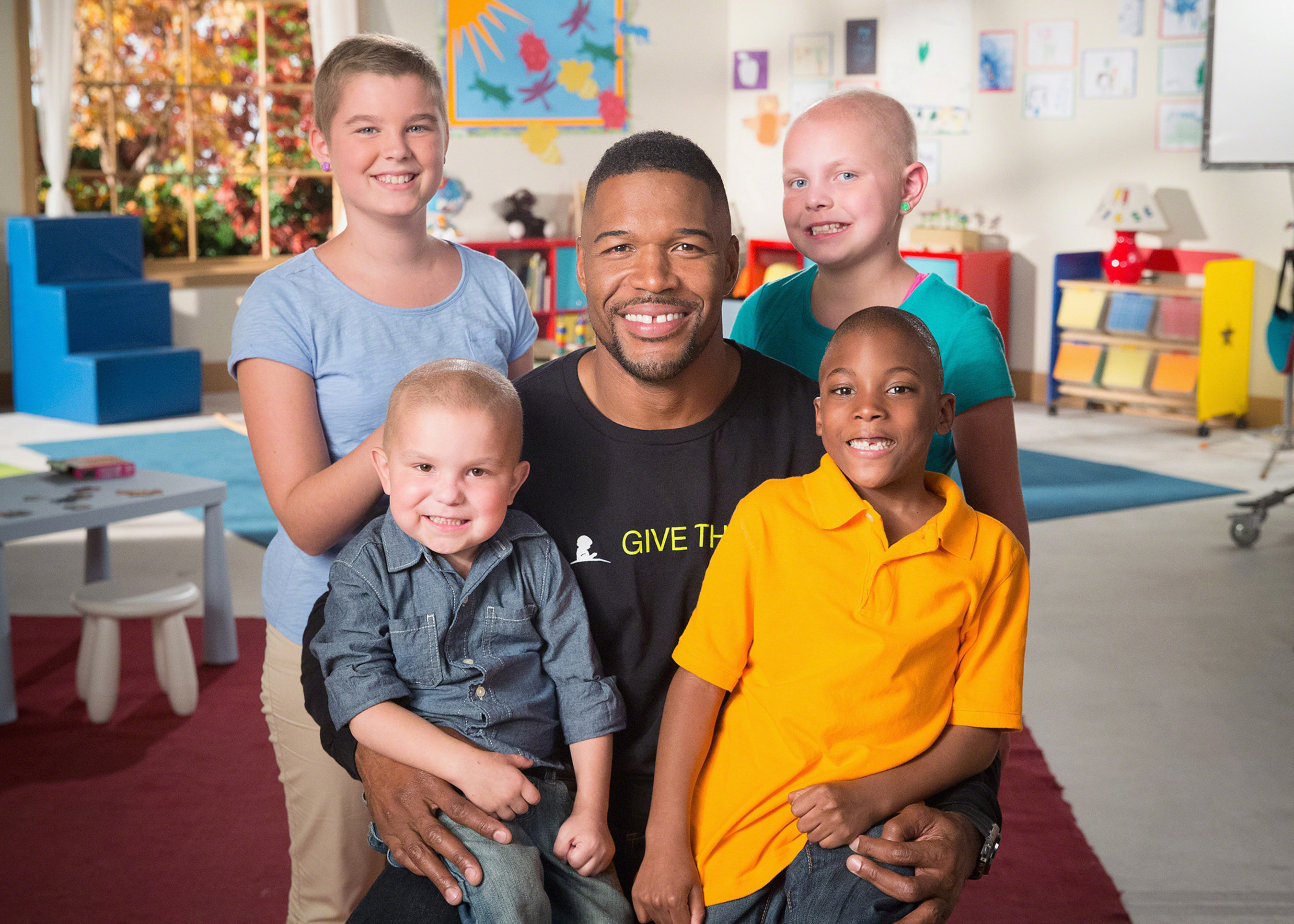 Michael Strahan is one of several celebrities to star in 11th annual St. Jude Thanks and Giving(R) campaign this holiday season (Photo credit: St. Jude Children's Research Hospital).