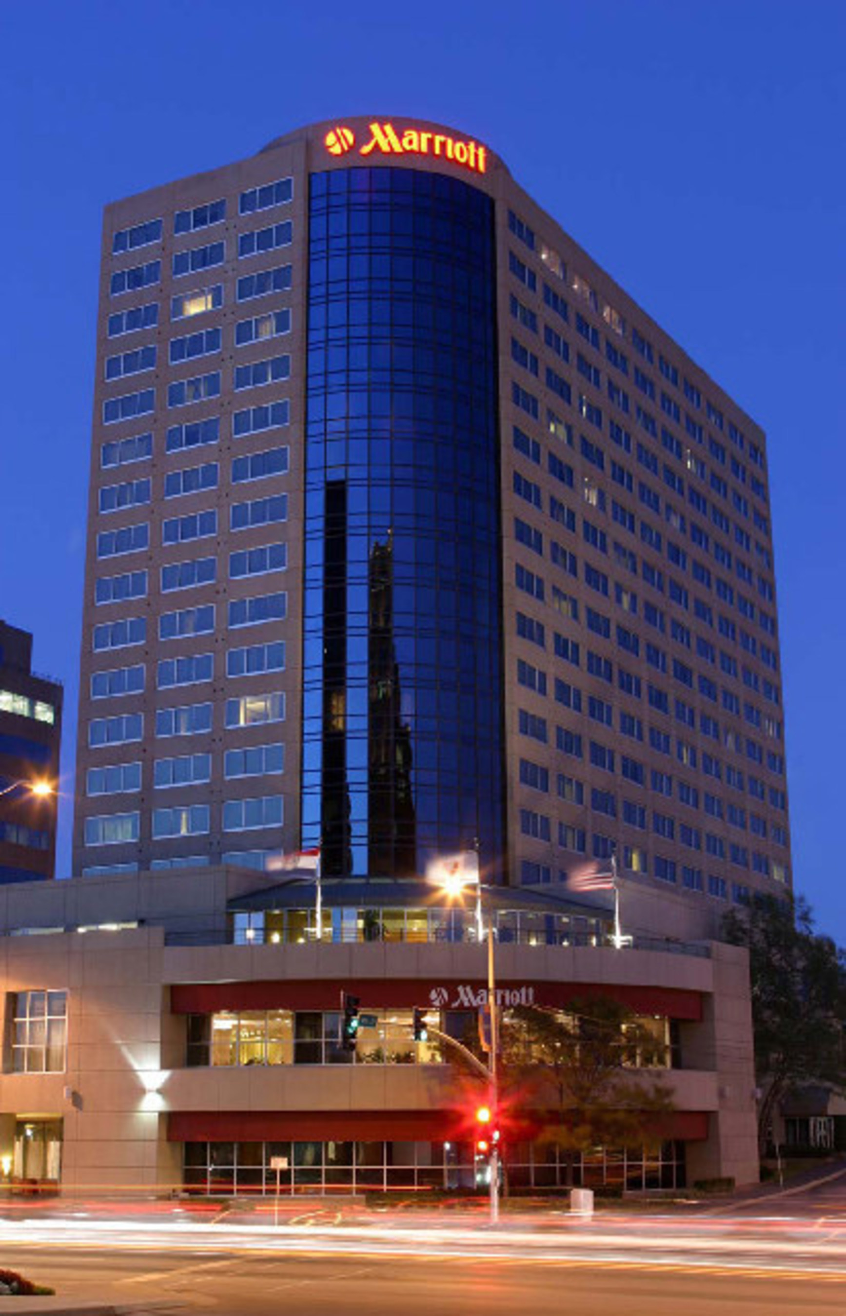 CWI acquires the Kansas City Marriott Country Club Plaza, a 295-room full-service hotel, located in Kansas City, MO for $57 million.