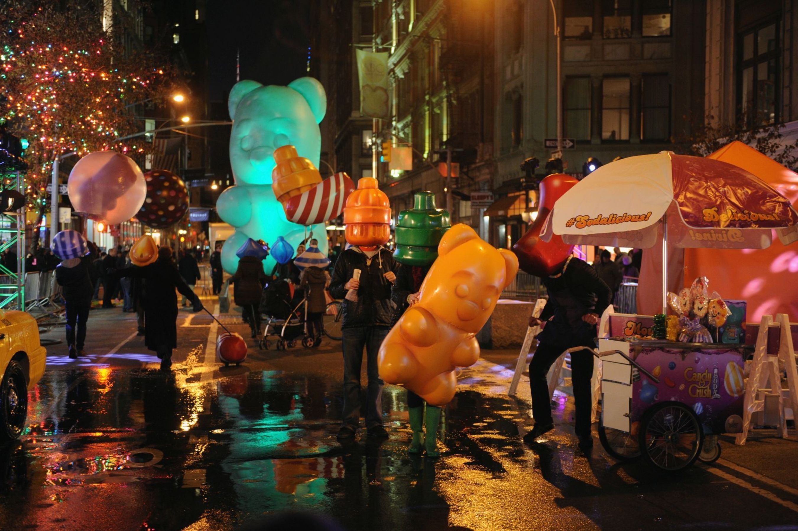 King celebrates the launch of Candy Crush Soda Saga on Broadway in New York City (PRNewsFoto/King Digital)