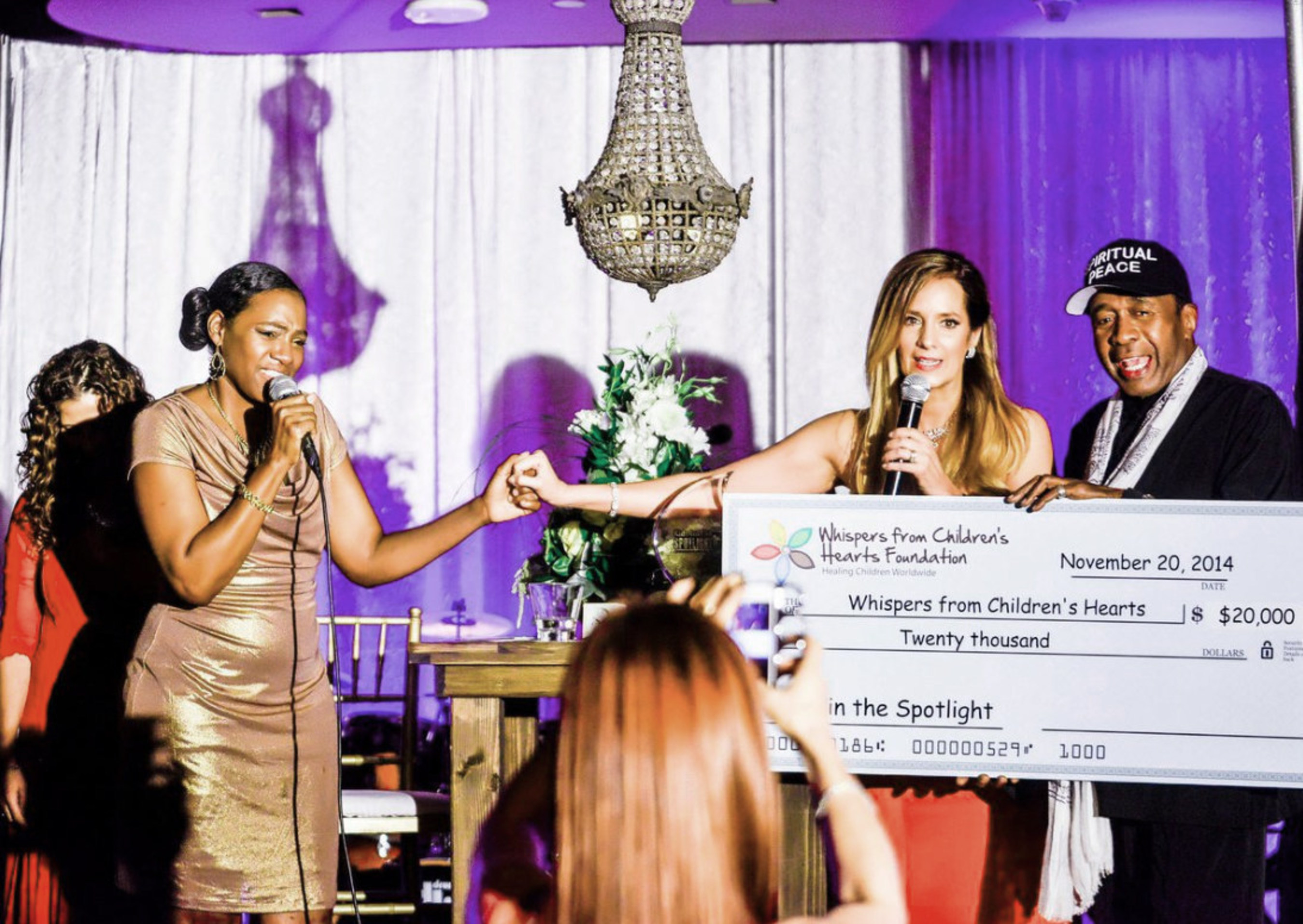 Lisa Haisha donates $20,000 to Kids in the Spotlight