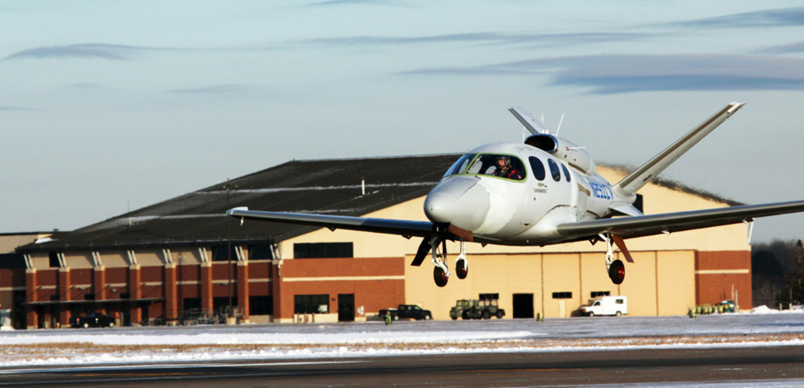 Cirrus Aircraft announced the successful first flight of their second certification flight test aircraft, C1, in their Vision SF50 personal jet program.