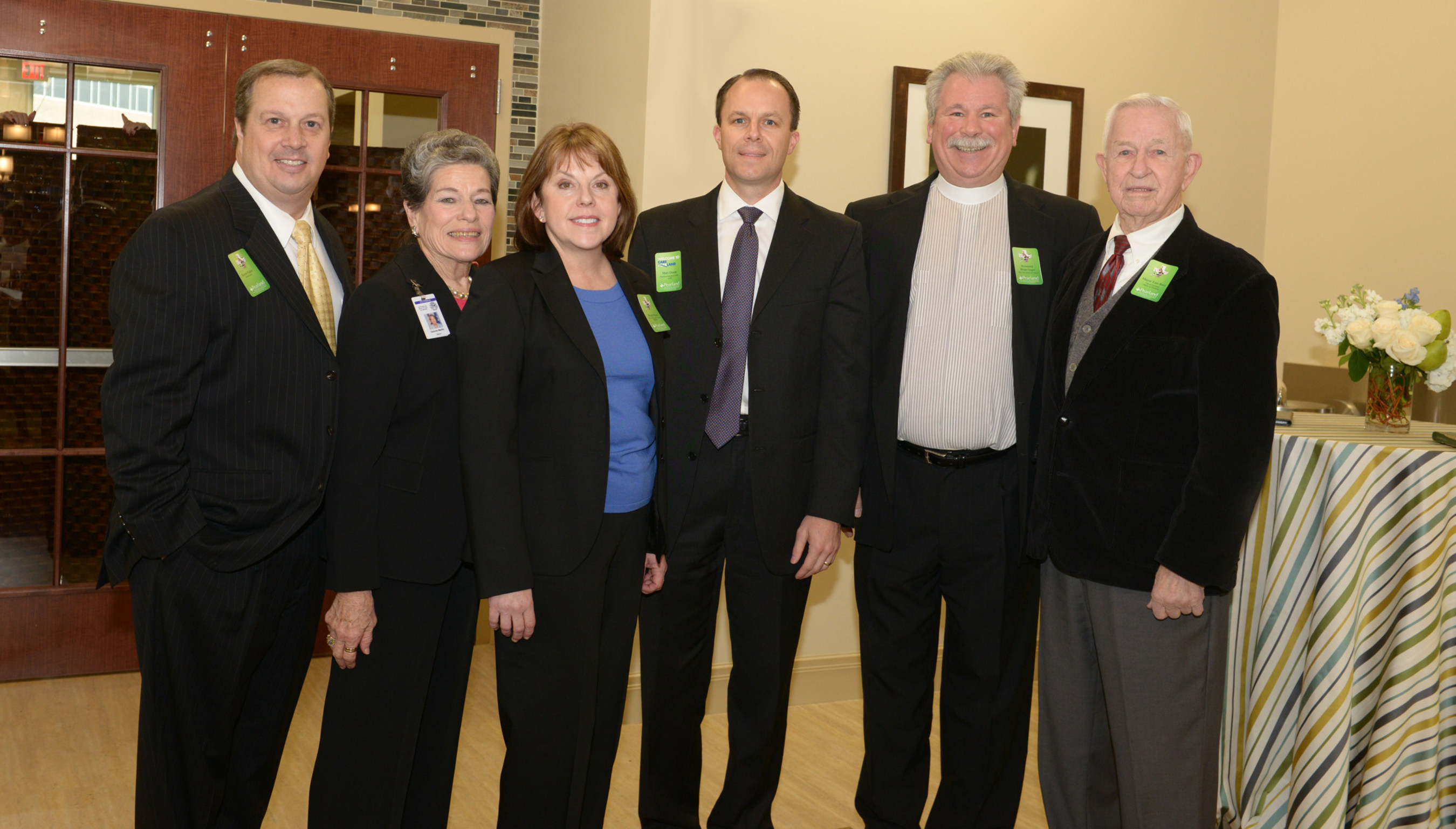 Pearland Medical Center Board of Trustees Chairman, Kevin Fuller; Manvel Mayor, Delores Martin; HCA Gulf Coast Division President, Maura Walsh; Pearland Medical Center CEO, Matt Dixon; Reverend Brian Gigee; and Pearland Mayor, Tom Reid.