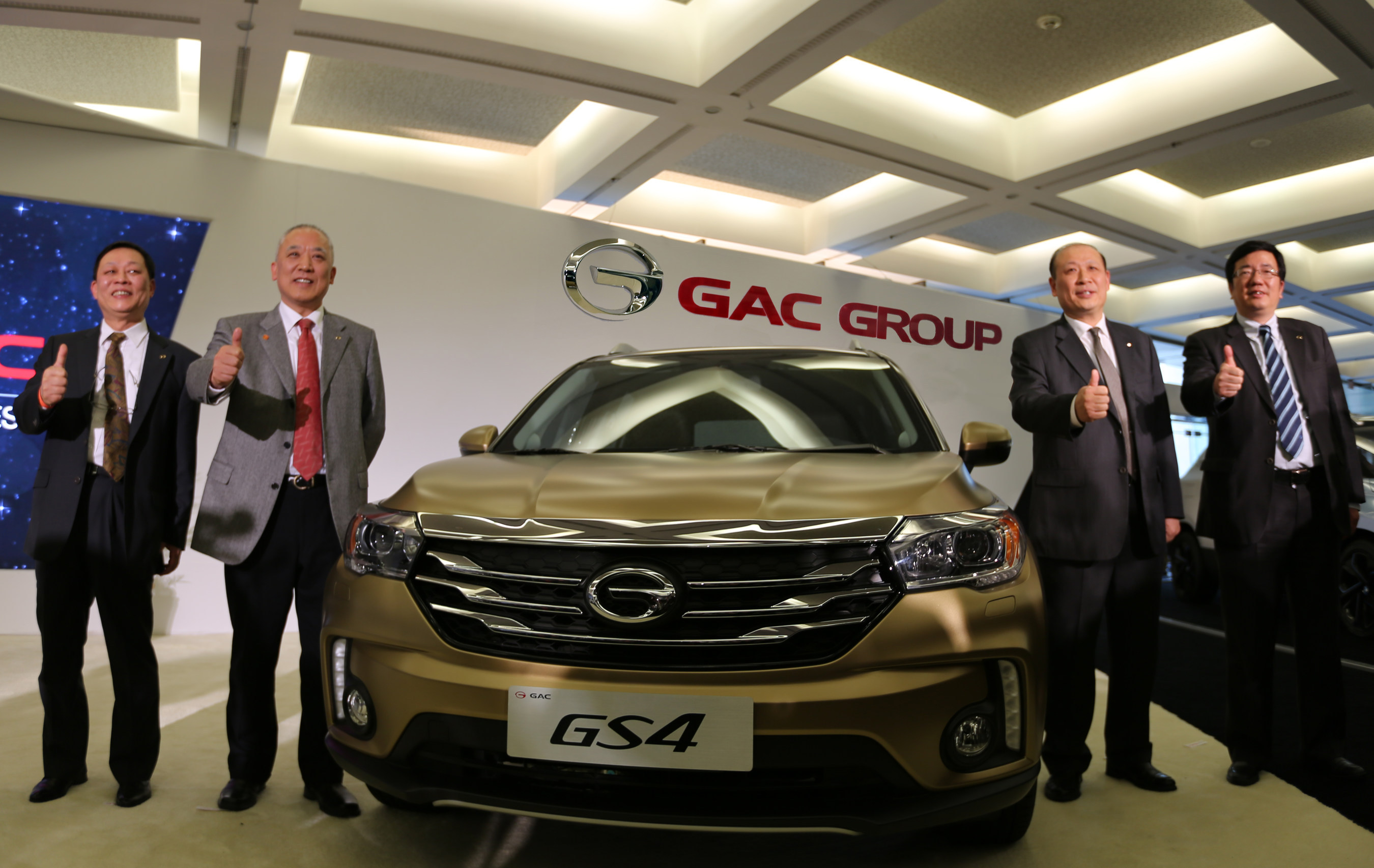 (From left to right) Huang Xiangdong, President of GAC Engineering, Yuan Zhongrong, Vice Chairman of GAC Group, Zhang Qingsong, Vice President of GAC Group, and Wu Song , General Manager of GAC Motor.