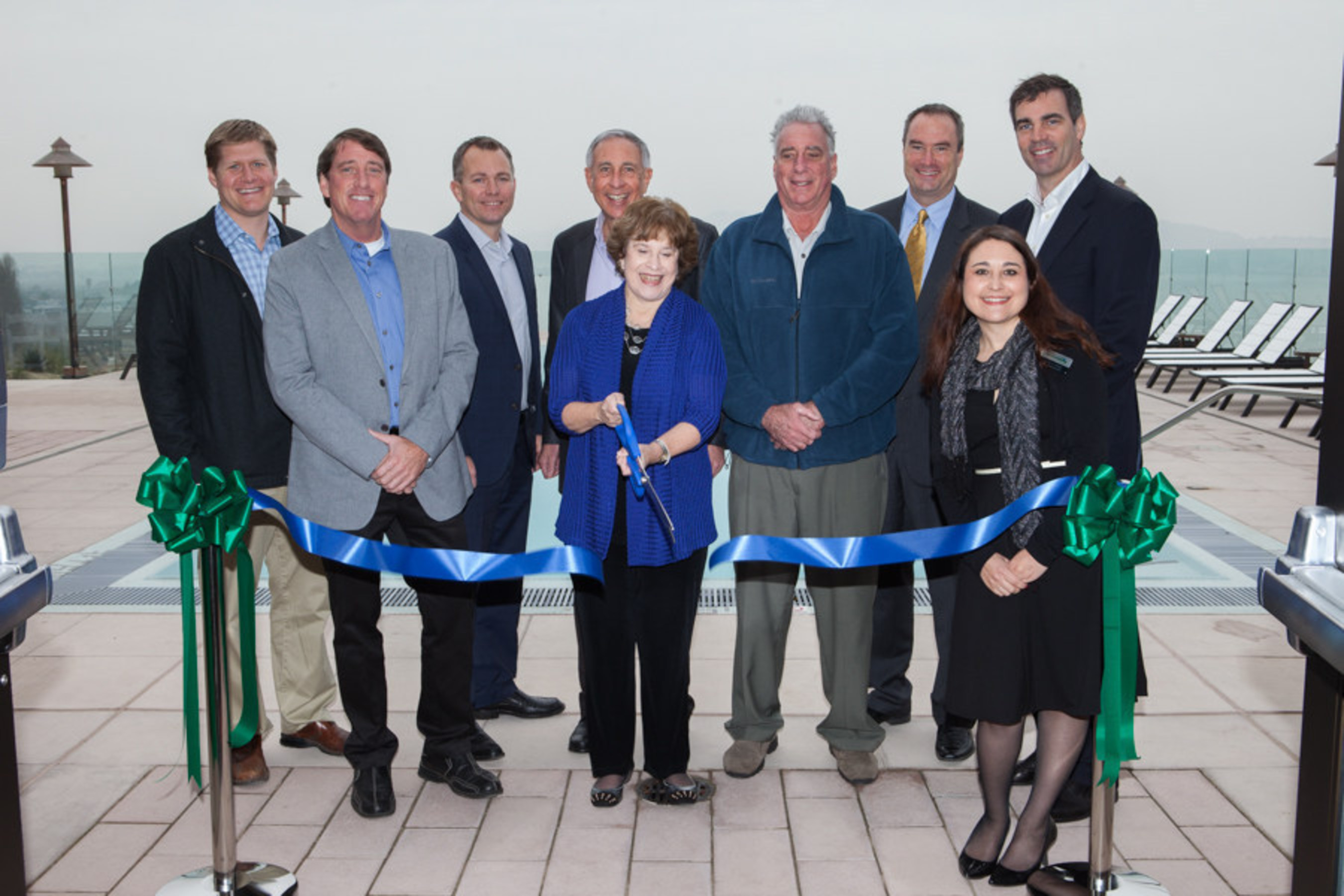 Corte Madera Mayor Carla Condon, Chamber President Stan Hoffman, and Town Manager Dave Bracken join Aimco Chief Investment Officer John Bezzant and Aimco team members to officially cut the ribbon at the grand opening of Preserve at Marin.