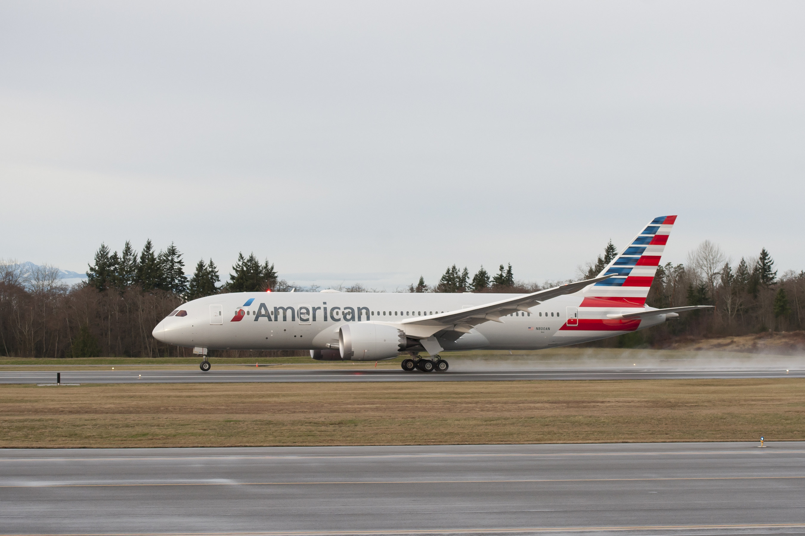 American's first Boeing 787 Dreamliner departing on its maiden test flight on Jan. 6, 2015.