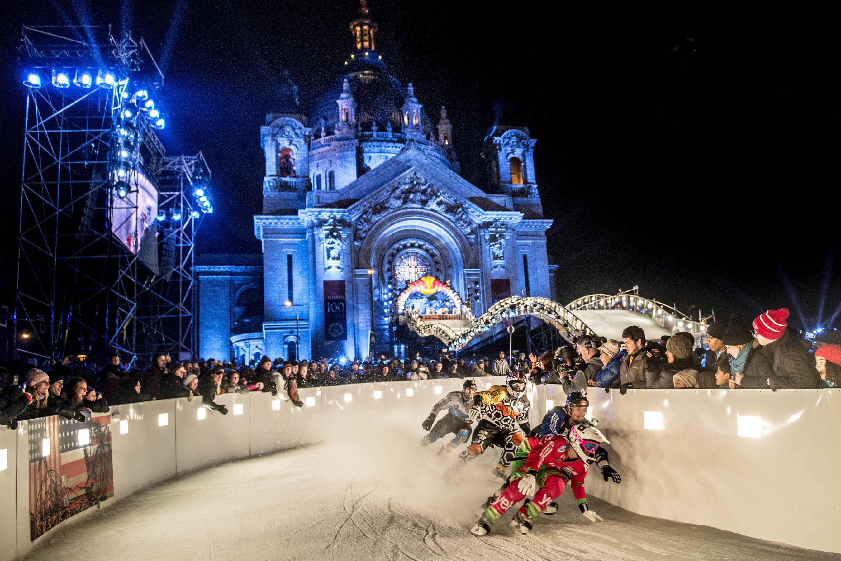 Riders fight for victory at Red Bull Crashed Ice Saint Paul 2015.