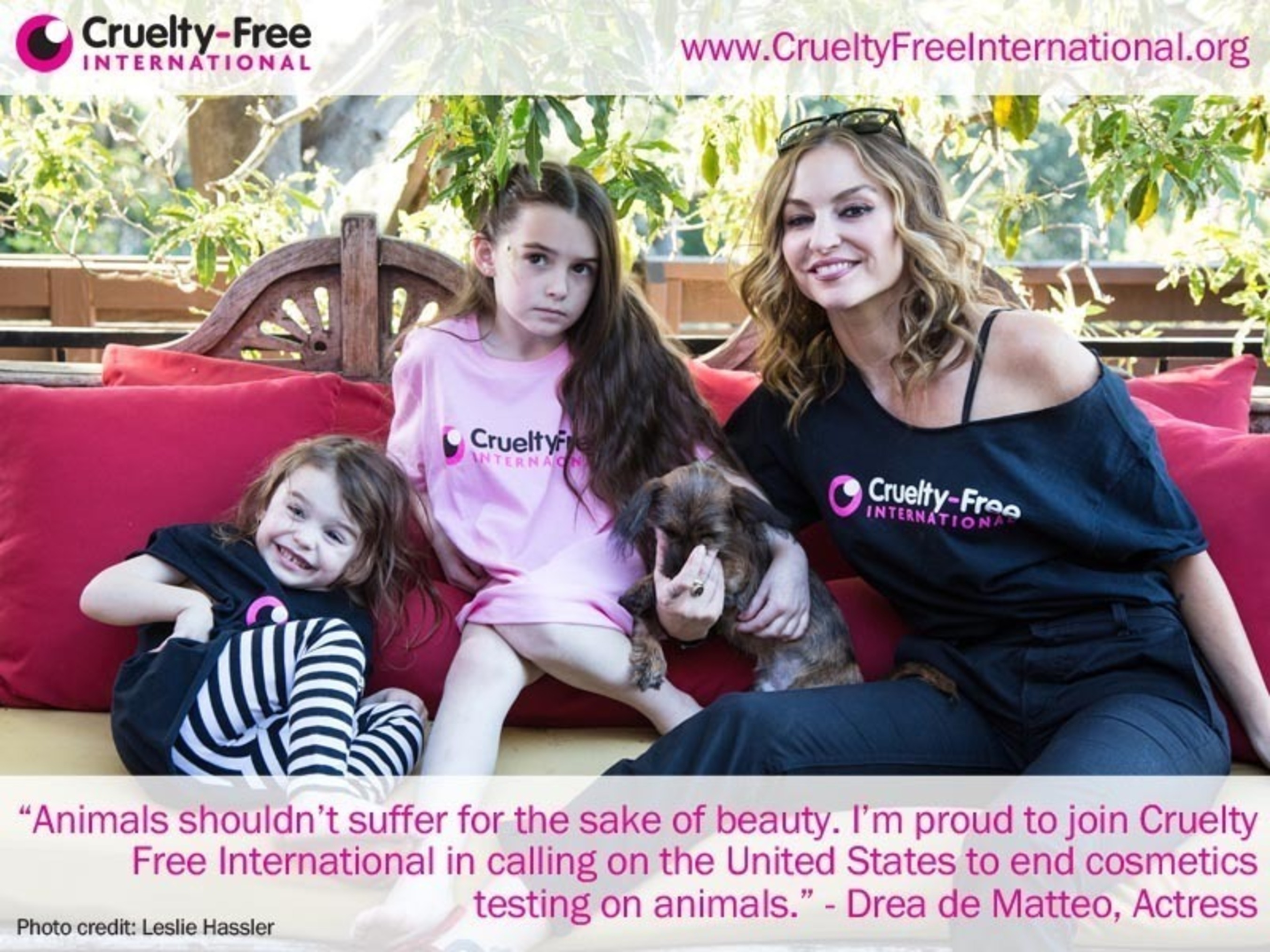 On World Day for Animals in Laboratories (April 24th), former Sopranos actress Drea de Matteo teams up with Cruelty Free International and its campaign to end cosmetics testing on animals in the US. Pictured with her daughter, son and rescue pup Blankie, Drea who recently guest starred in Marvels' Agents of S.H.I.E.L.D said, "Animals shouldn't suffer for the sake of beauty. I'm proud to join Cruelty Free International in calling on the United States to end cosmetics testing on animals." www.crueltyfreeinternational.org (photo credit: Leslie Hassler). (PRNewsFoto/Cruelty Free International)