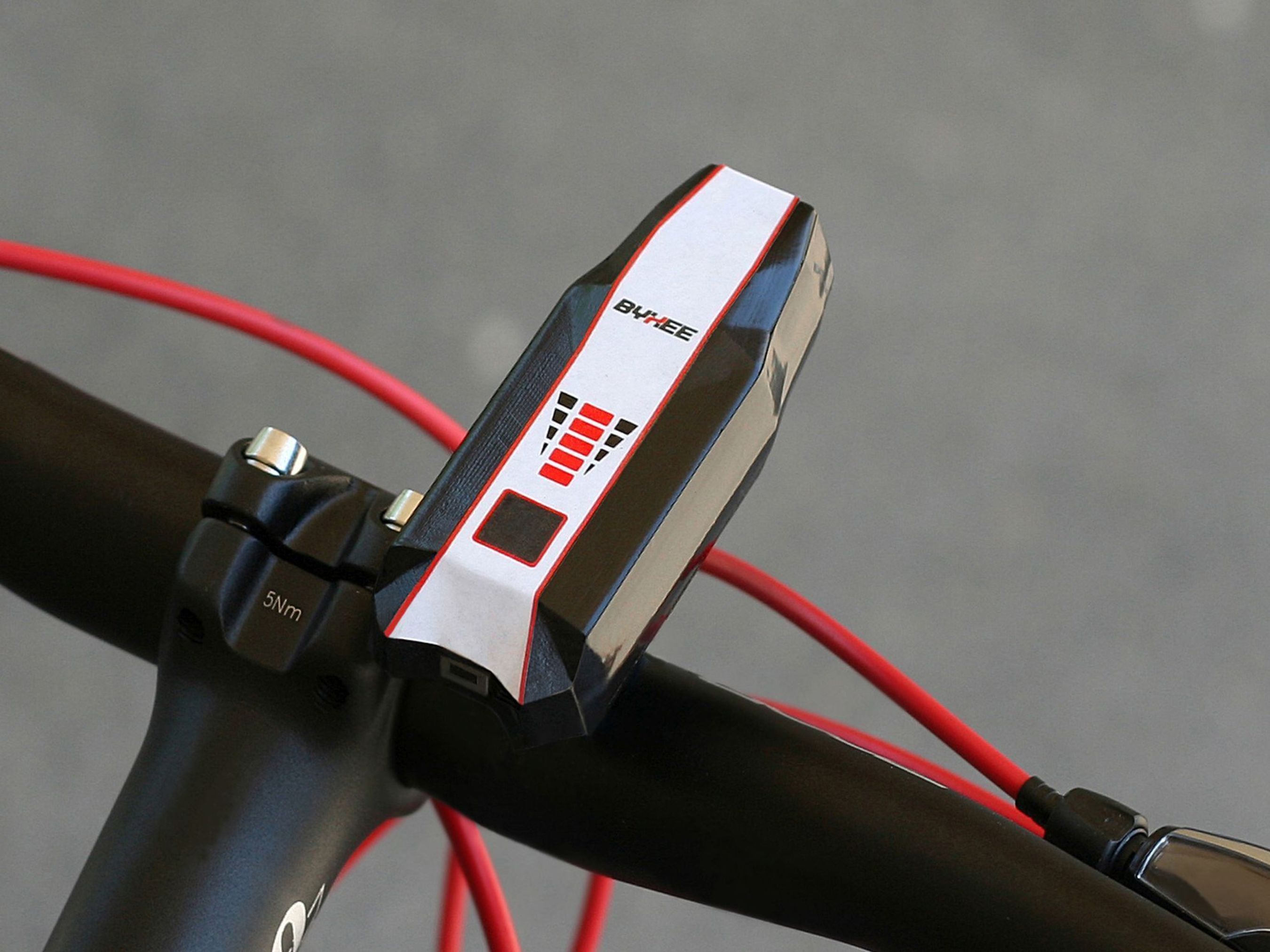 Byxee: the first smart active safety device for bicycles (PRNewsFoto/Byxee)