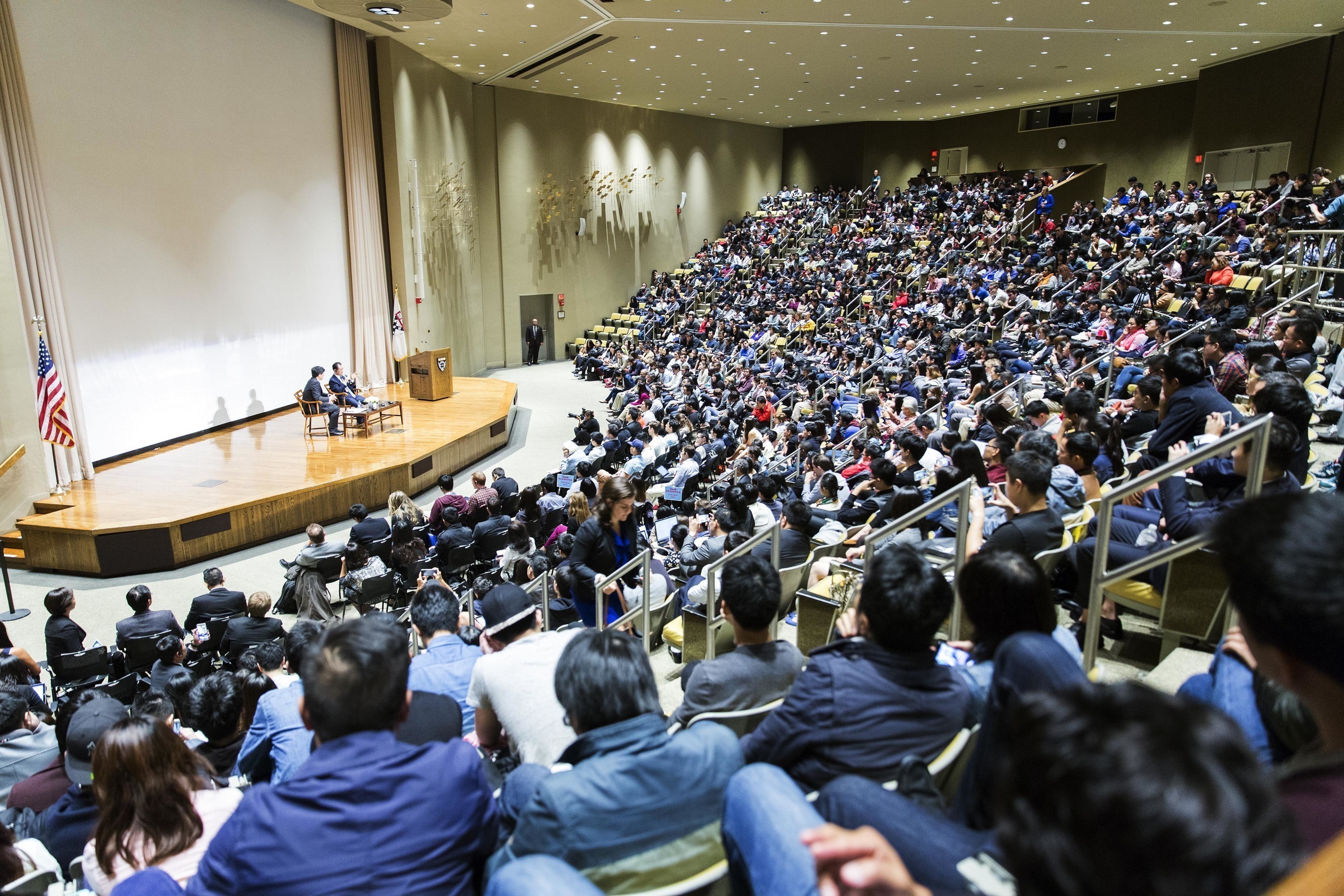 Wanda Dalian Chairman Wang Jianlin Gives a Lecture at Harvard