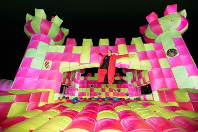 UK singer, Alesha Dixon, bounces on the Candy Crush Jelly Saga bouncy castle (PRNewsFoto/King Digital Entertainment) (PRNewsFoto/King Digital Entertainment)