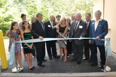 ecoSTORE Ribbon-Cutting Draws Gubernatorial Candidates, Local Politicians &amp; 400 Guests