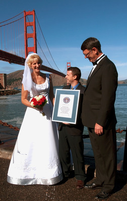 Guinness World Records® Reveals New Tallest Married Couple at the Guinness World Records Museum