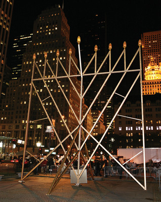World's Largest Chanukah Menorah by Central Park; Hot 'Latkes' Singing and Dancing on Fifth Avenue