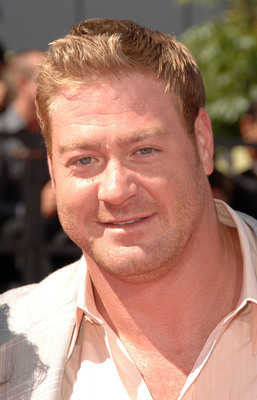 New Orleans Saint Jeremy Shockey to Lead a Team in the 2011 DRAMBUIE® Pursuit