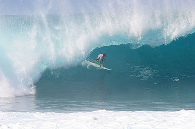 Ubiquity Broadcasting Corporation To Make History Again When They Produce The World's First 3D Surfing Event