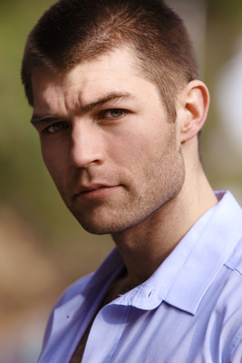 Liam McIntyre Chosen to Play Title Role in New 'Spartacus'