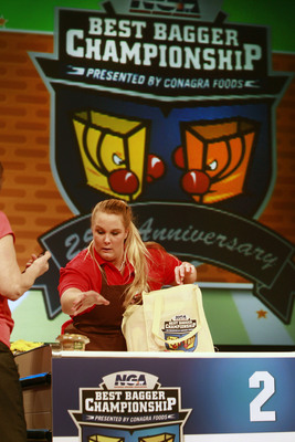 National Title Is in the Bag For Vermont's Krystal Smith at 2011 Best Bagger Championship Presented by ConAgra Foods