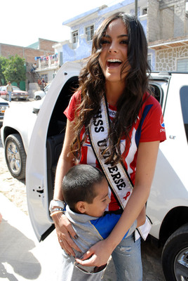 Miss Universo ofrece una plataforma para la pobreza infantil en México