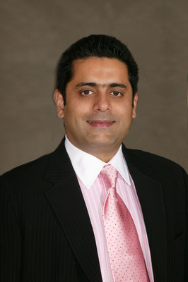 Reliance Communications CEO Mike Narula Named Ernst &amp; Young Entrepreneur Of The Year® 2011 New York Award Winner