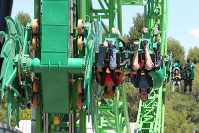 GREEN LANTERN: First Flight Extreme Thrill Coaster in New DC UNIVERSE Debuts at Six Flags Magic Mountain