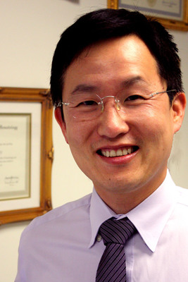 Prostate Oncology Specialists Congratulates Dr. Richard Lam Named in Super Doctors®