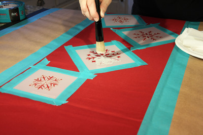 Make Your Holiday Table Dazzle With Painted Table Runner