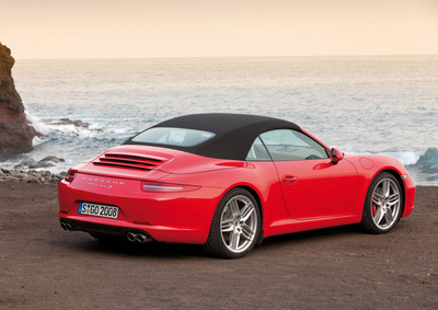 All-New Porsche 911 Cabriolet Features Innovative Roof Design